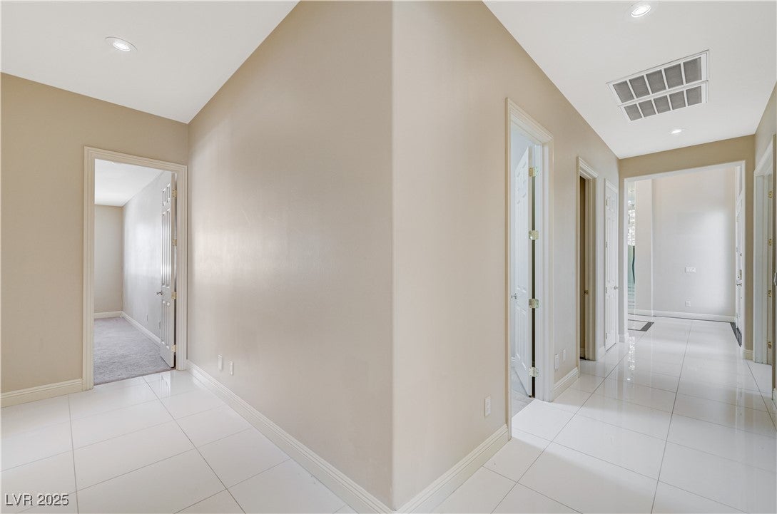 Las Vegas, Nevada, 89117, United States, 4 Bedrooms Bedrooms, ,5 BathroomsBathrooms,Residential,For Sale,2005418