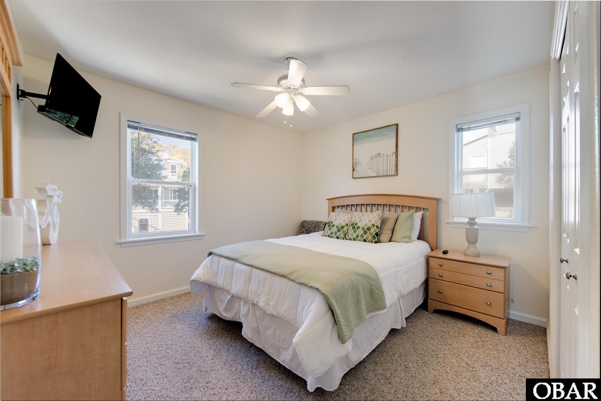 Corolla, North Carolina, 27927, United States, 5 Bedrooms Bedrooms, ,3 BathroomsBathrooms,Residential,For Sale,2006038