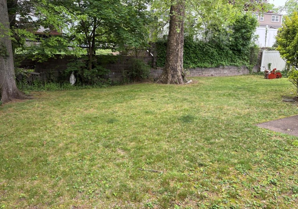 Maywood, New Jersey, 07607, United States, 4 Bedrooms Bedrooms, ,2 BathroomsBathrooms,Residential,For Sale,1872132