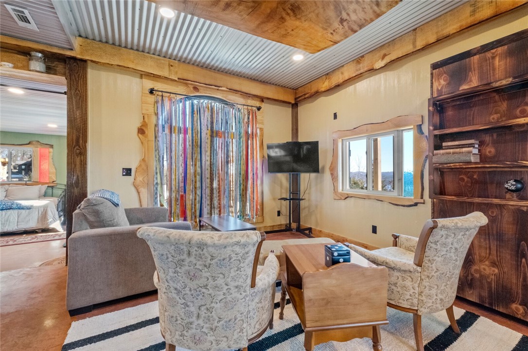 Eureka Springs, Arkansas, 72631, United States, ,Residential,For Sale,1837685