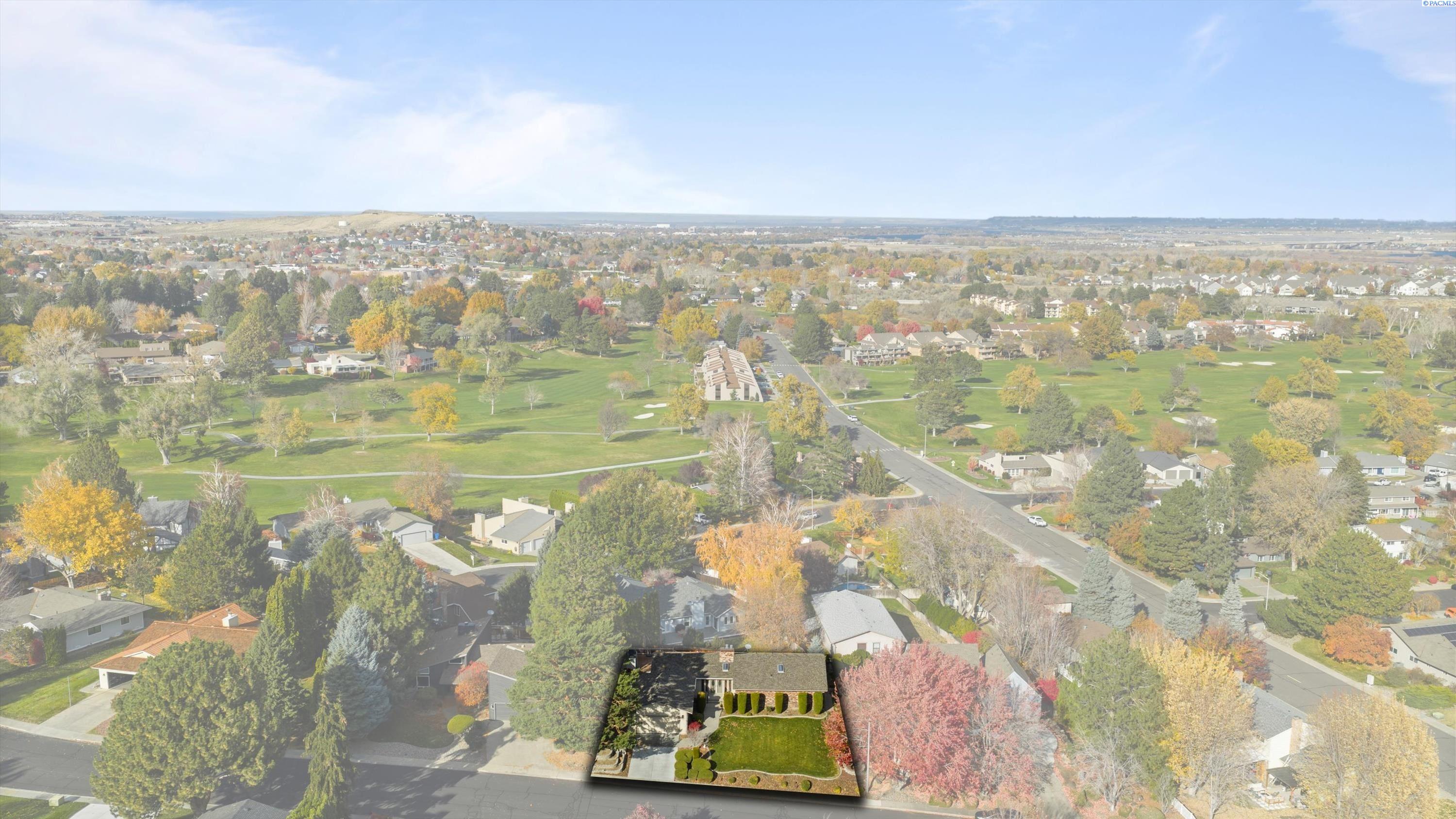 Richland, Washington, 99352, United States, 5 Bedrooms Bedrooms, ,1 BathroomBathrooms,Residential,For Sale,1991452