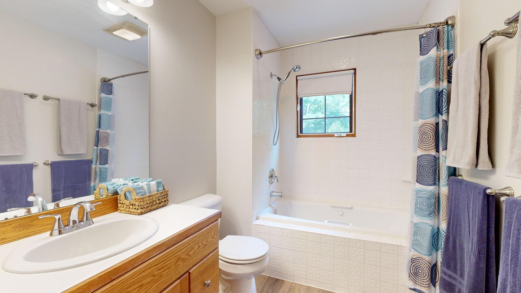 Hope, Michigan, 48628, United States, 6 Bedrooms Bedrooms, ,3 BathroomsBathrooms,Residential,For Sale,1923910