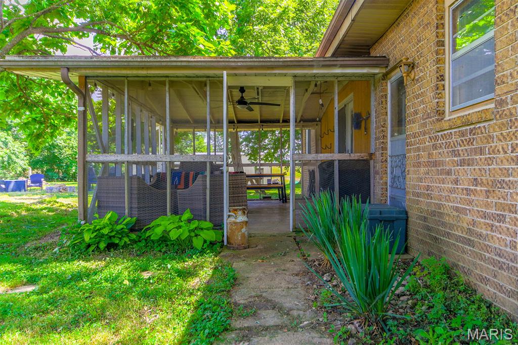 Lebanon, Missouri, 65536, United States, 3 Bedrooms Bedrooms, ,2 BathroomsBathrooms,Residential,For Sale,1982257