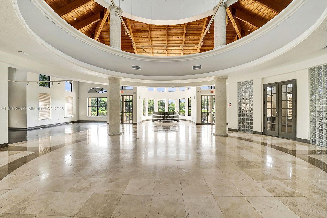 Hollywood, Florida, 33019, United States, 3 Bedrooms Bedrooms, ,3 BathroomsBathrooms,Residential,For Sale,1989592