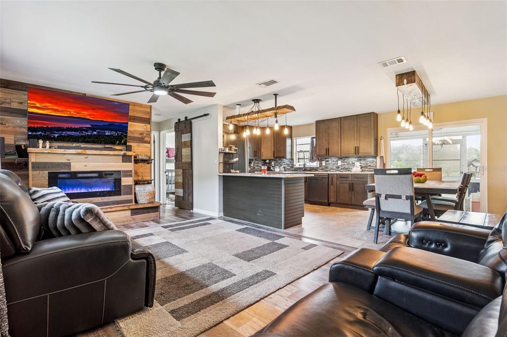 De Leon Springs, Florida, 32130, United States, 4 Bedrooms Bedrooms, ,3 BathroomsBathrooms,Residential,For Sale,1998278