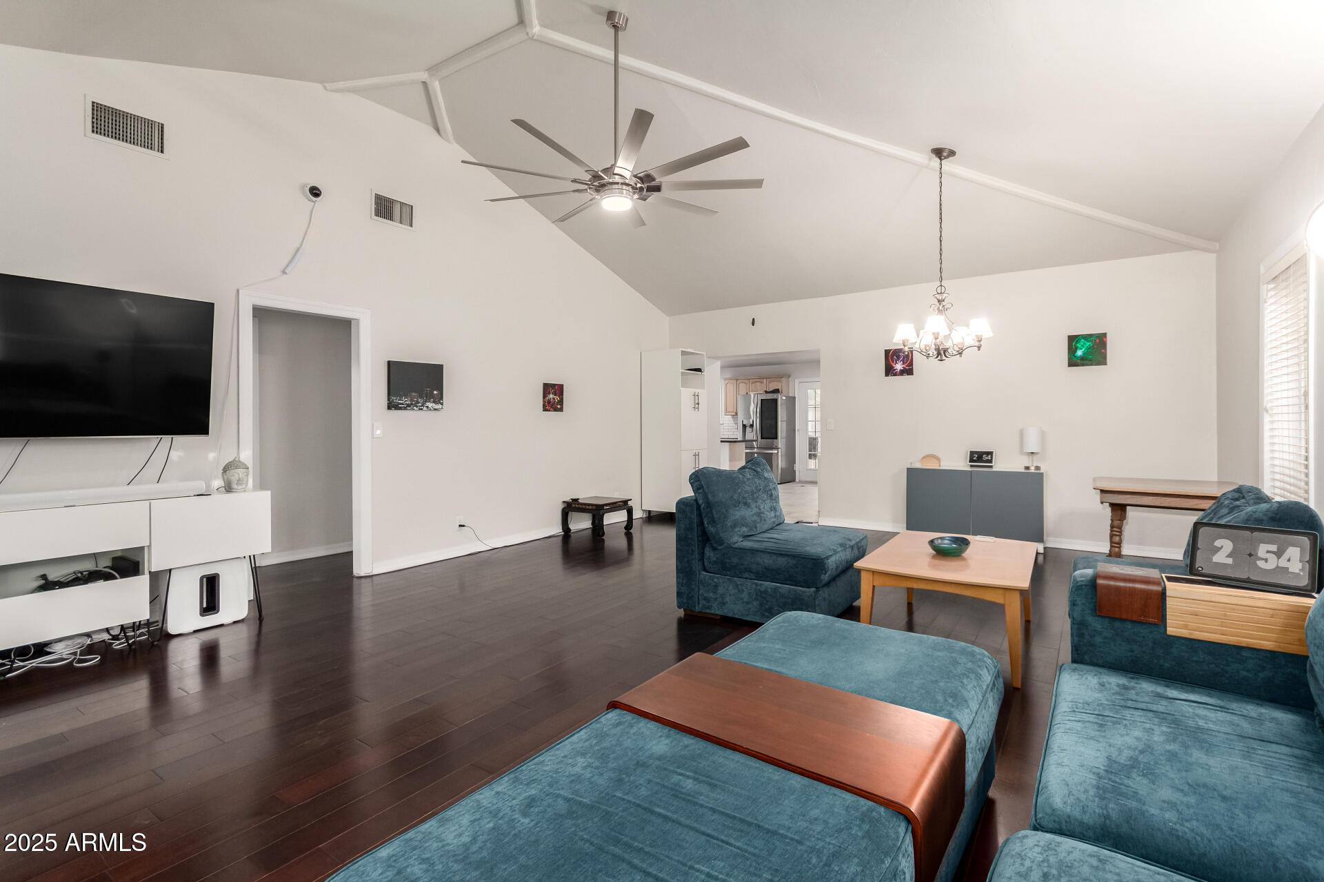 Phoenix, Arizona, 85007, United States, 4 Bedrooms Bedrooms, ,3 BathroomsBathrooms,Residential,For Sale,1980366