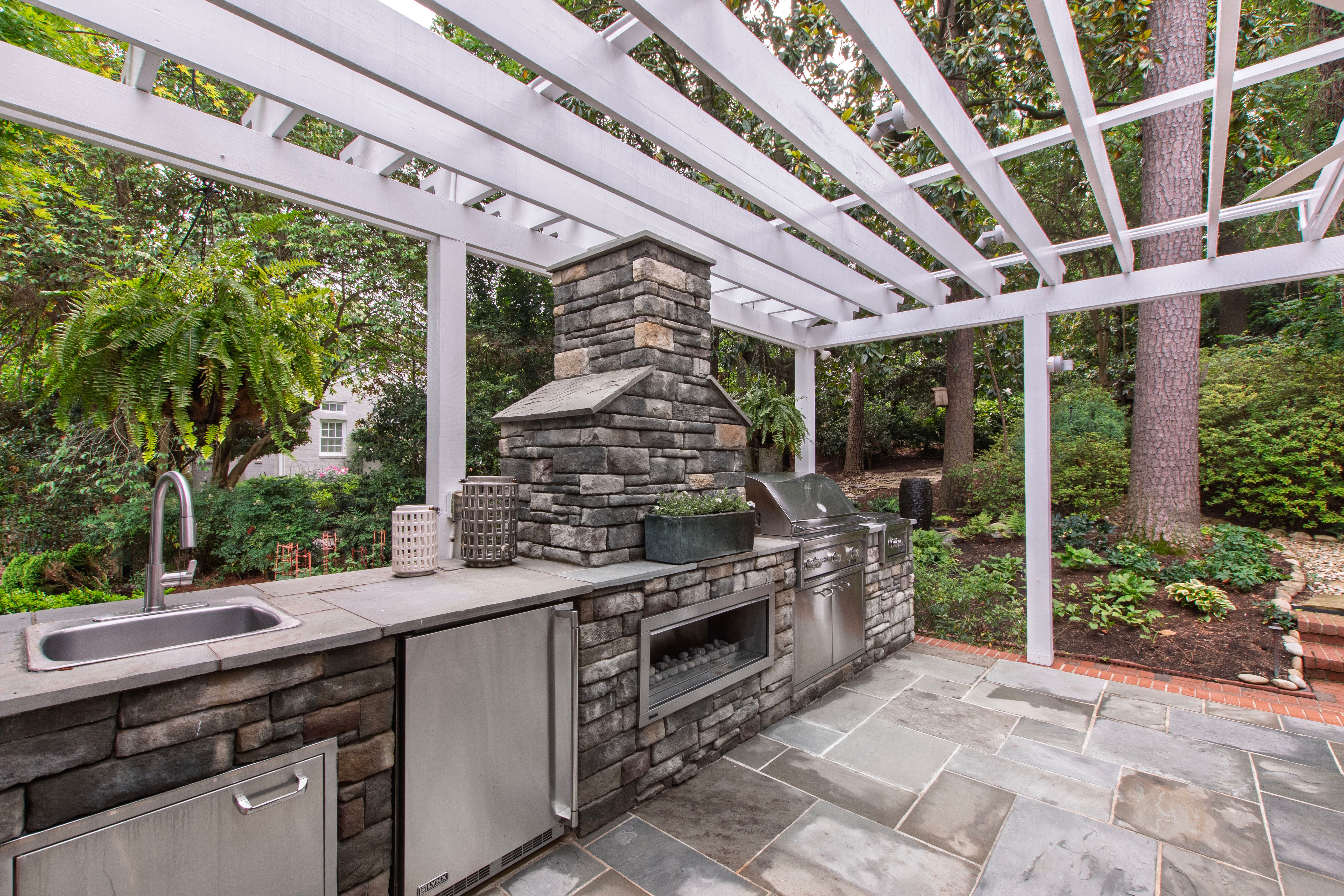  2507 Sanderson Drive, Raleigh, NC 27608 - 物件實景