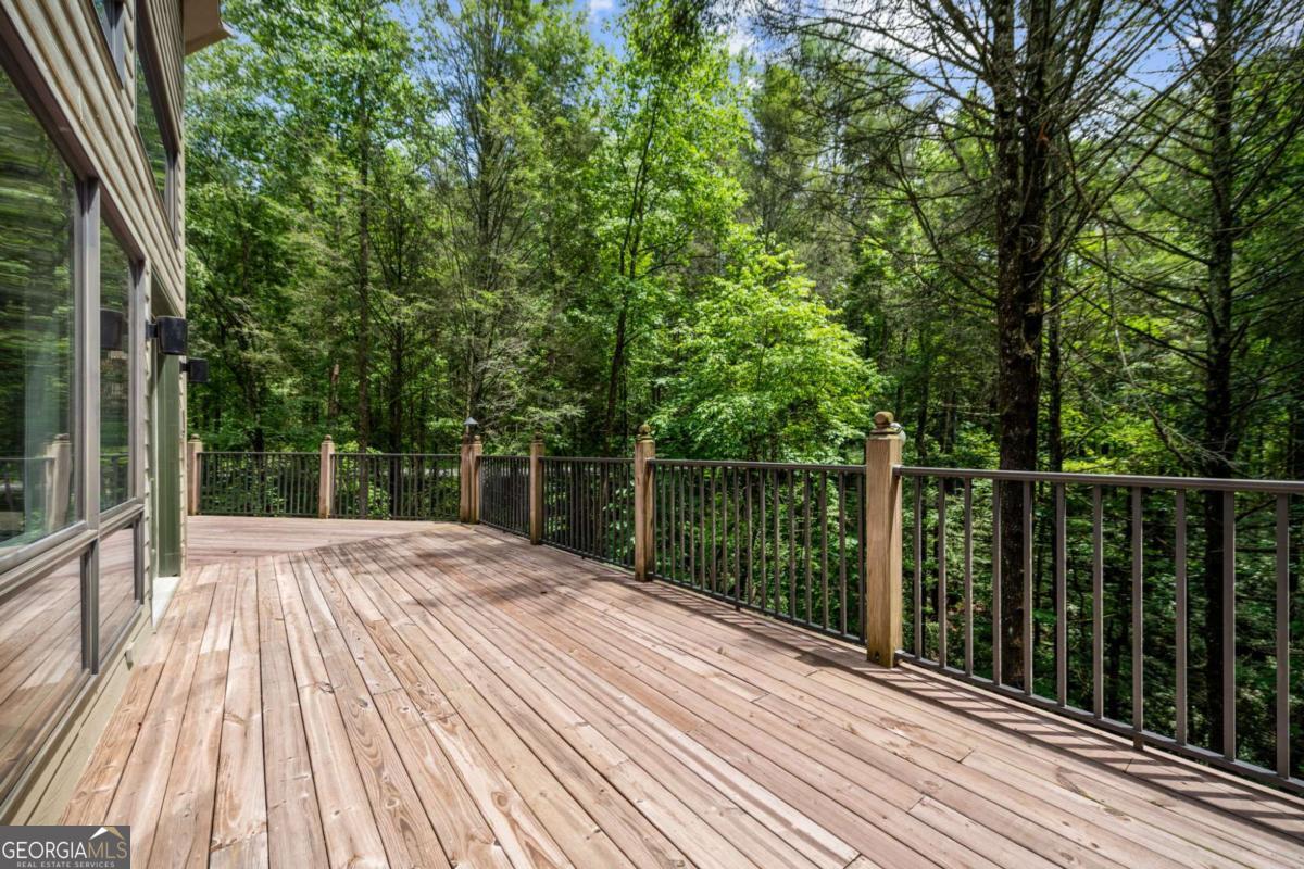 Ellijay, Georgia, 30540, United States, 5 Bedrooms Bedrooms, ,5 BathroomsBathrooms,Residential,For Sale,1868154