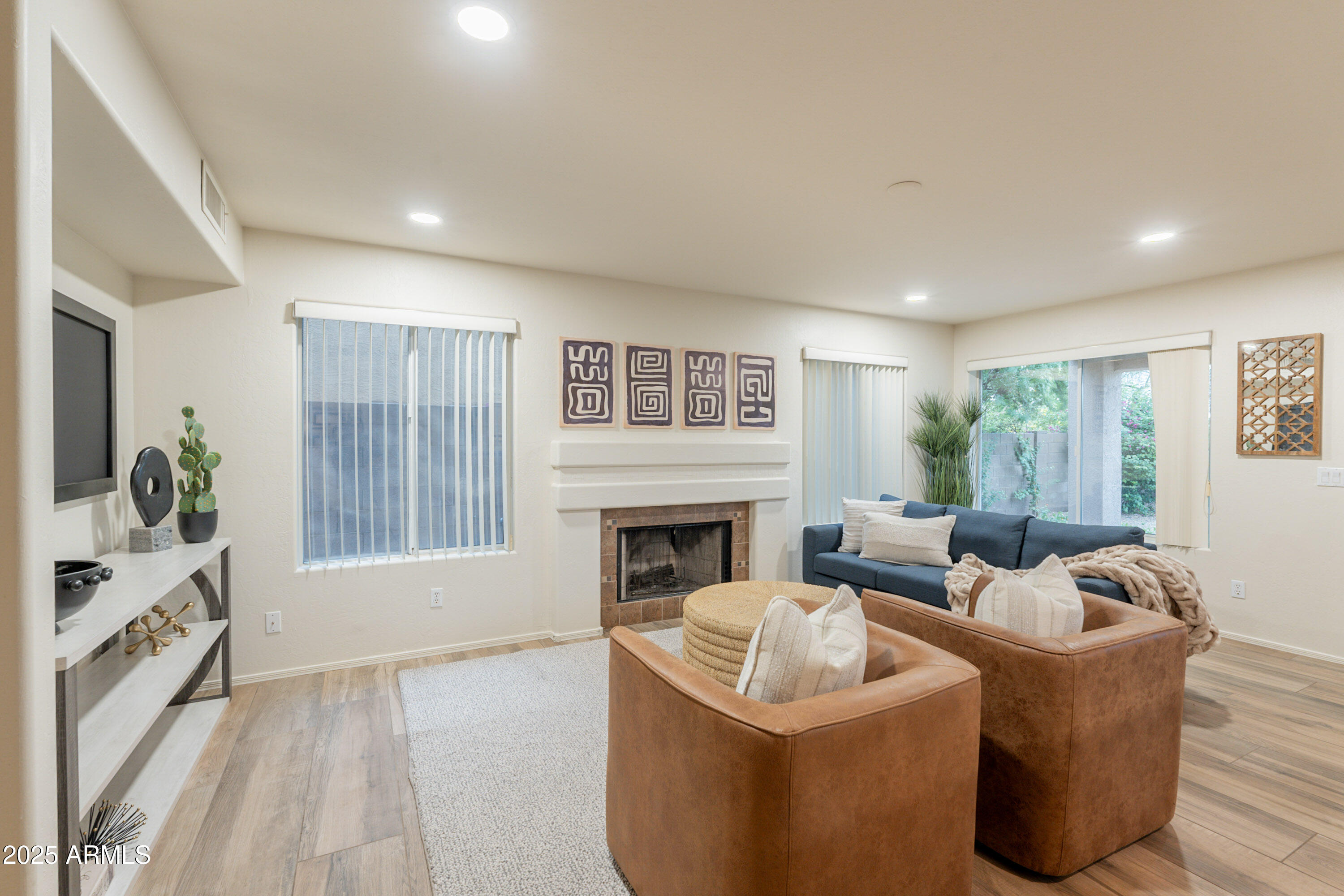 Cave Creek, Arizona, 85331, United States, 3 Bedrooms Bedrooms, ,Residential,For Sale,1955648