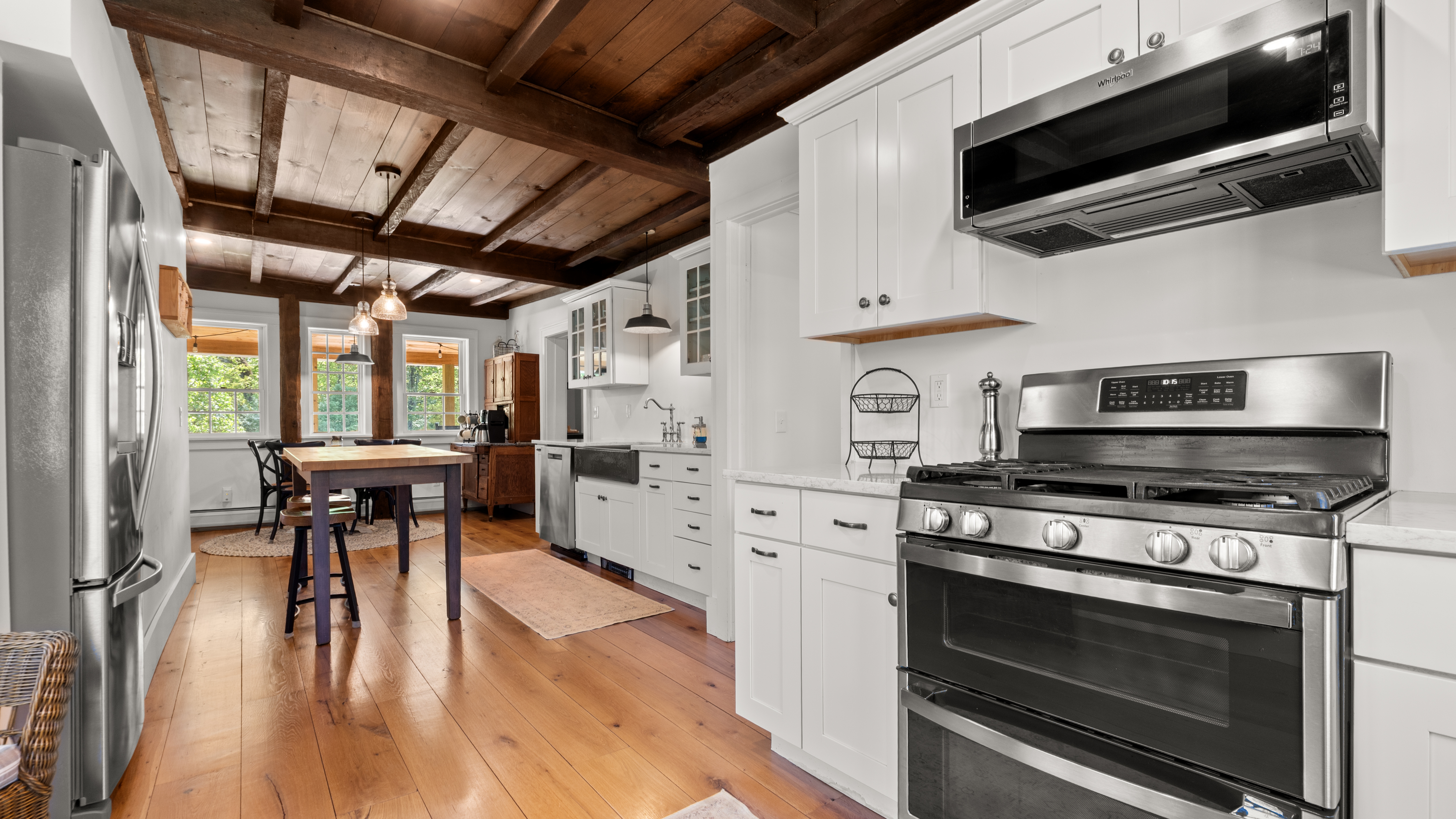  Historic Restored Berkshire Farmhouse on 3 Acres - 物件實景