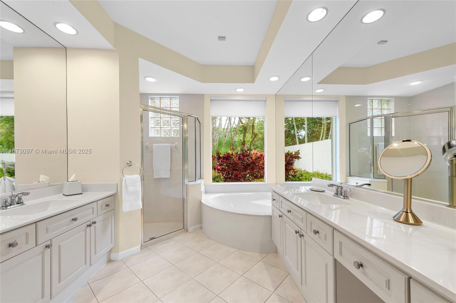 Weston, Florida, 33327, United States, 3 Bedrooms Bedrooms, ,3 BathroomsBathrooms,Residential,For Sale,1942186