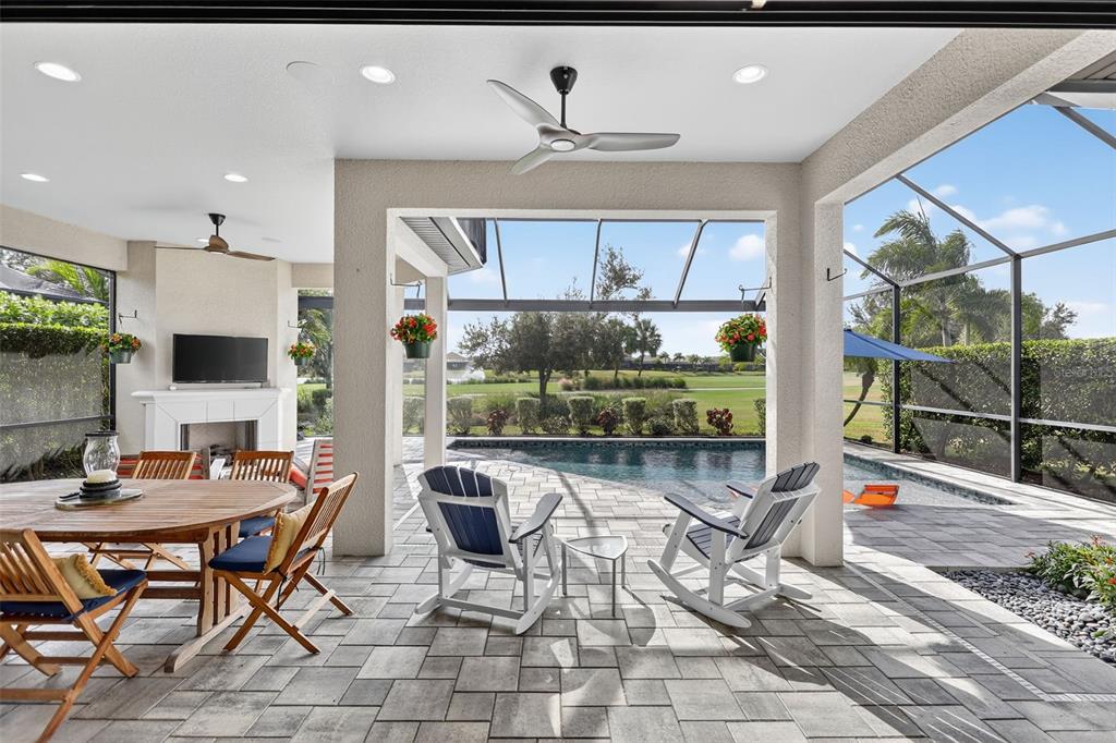 Bradenton, Florida, 34211, United States, 2 Bedrooms Bedrooms, ,3 BathroomsBathrooms,Residential,For Sale,1992091