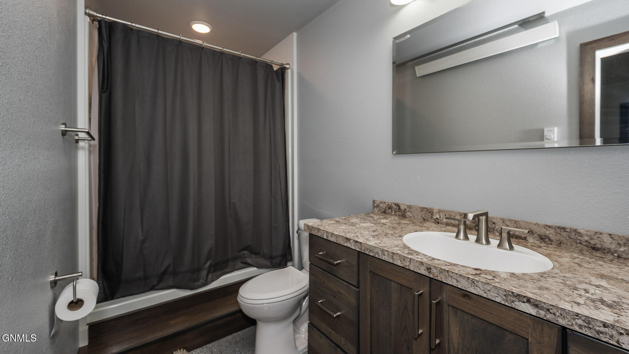 Center, North Dakota, 58530, United States, 4 Bedrooms Bedrooms, ,3 BathroomsBathrooms,Residential,For Sale,1982798