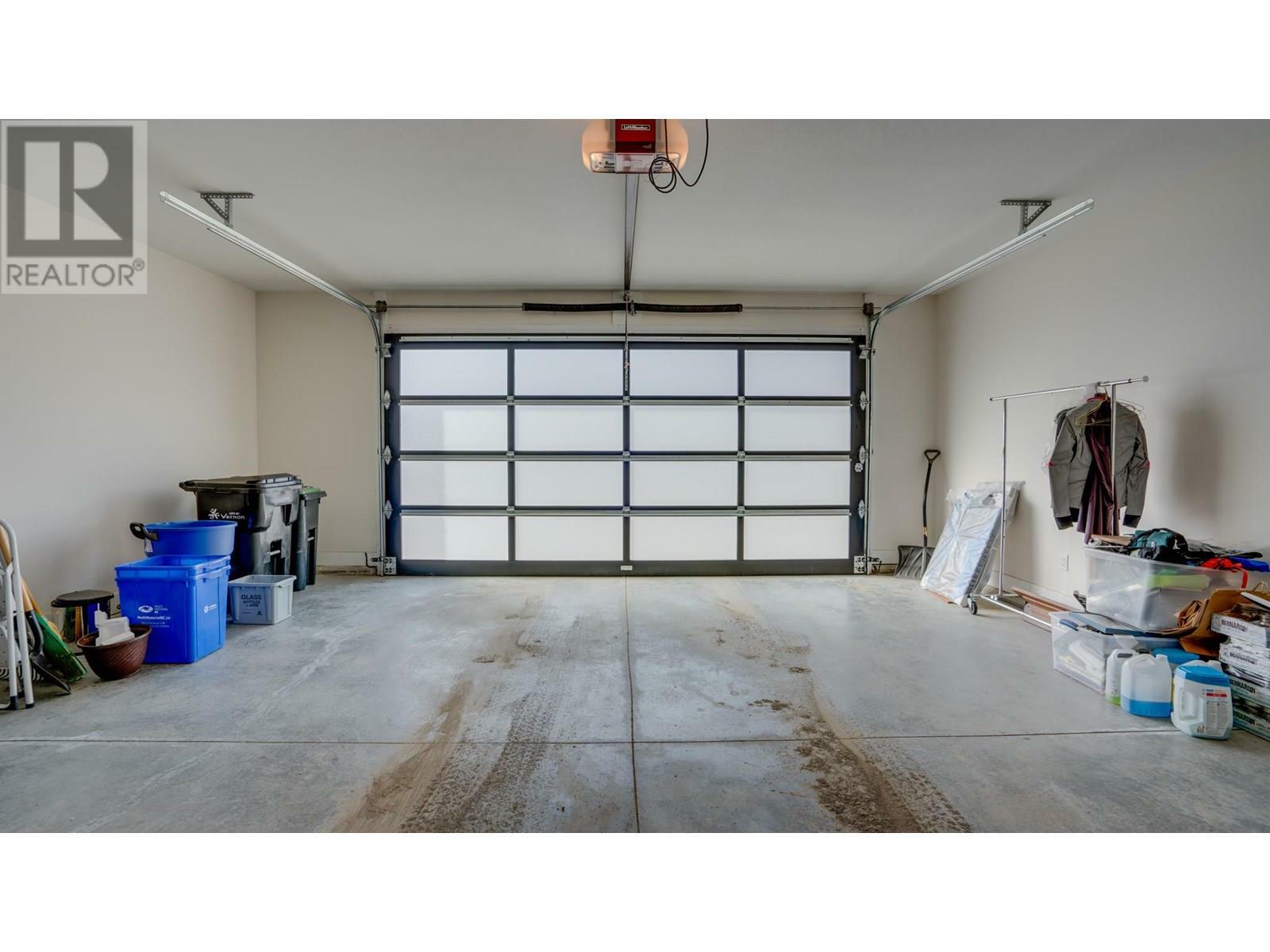 VERNON, British Columbia, V1H 2L7, CA, 3 Bedrooms Bedrooms, ,2 BathroomsBathrooms,Residential,For Sale,1838492