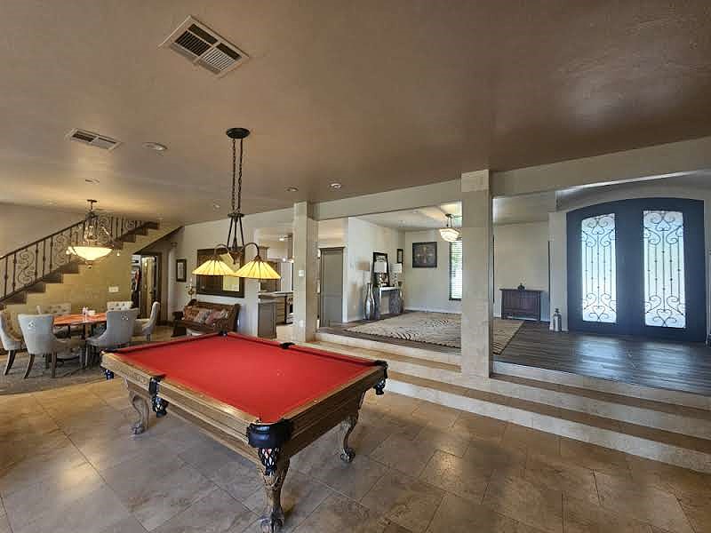 Carlsbad, New Mexico, 88220, United States, 5 Bedrooms Bedrooms, ,5 BathroomsBathrooms,Residential,For Sale,1984272