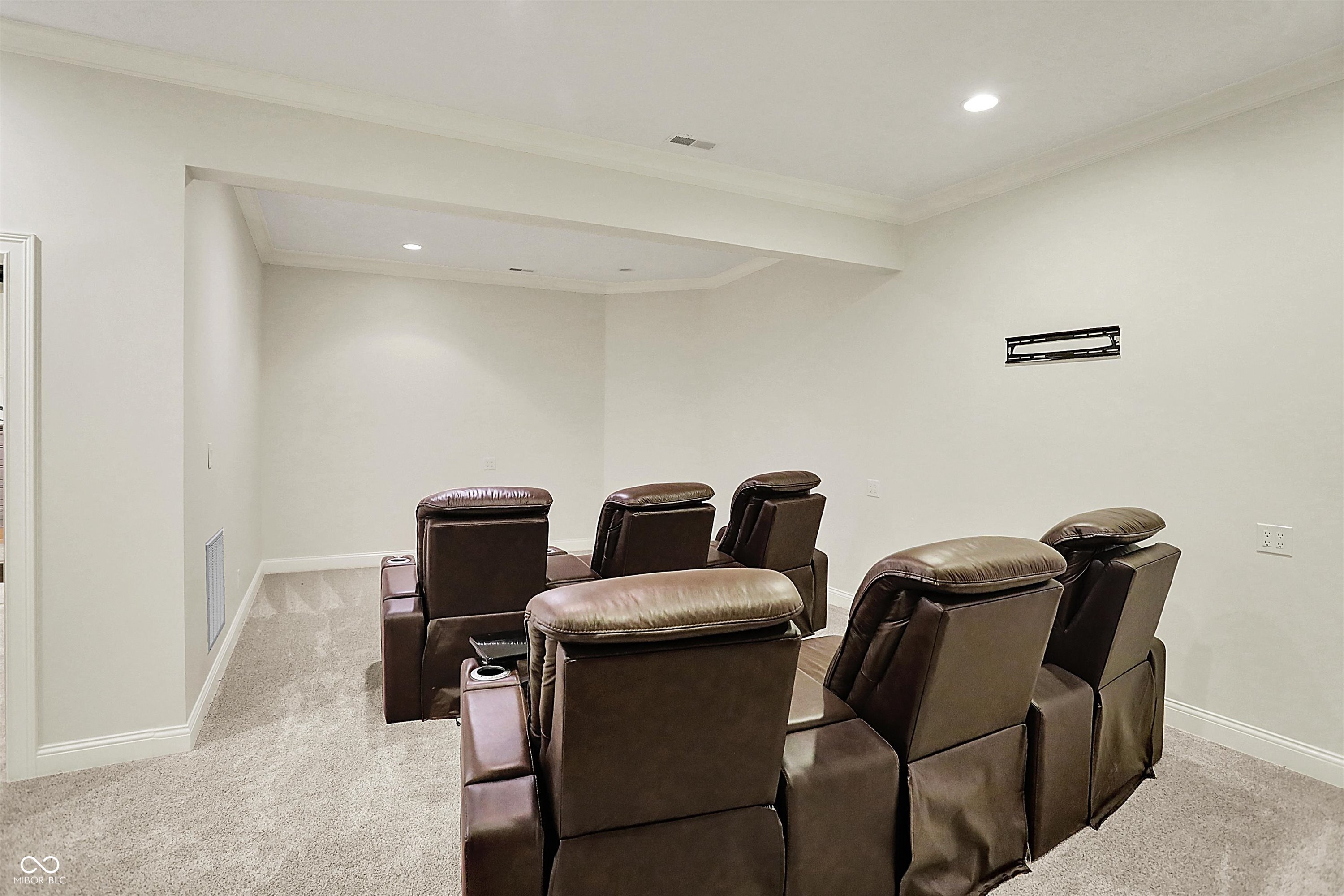 Noblesville, Indiana, 46062, United States, 6 Bedrooms Bedrooms, ,9 BathroomsBathrooms,Residential,For Sale,1979033