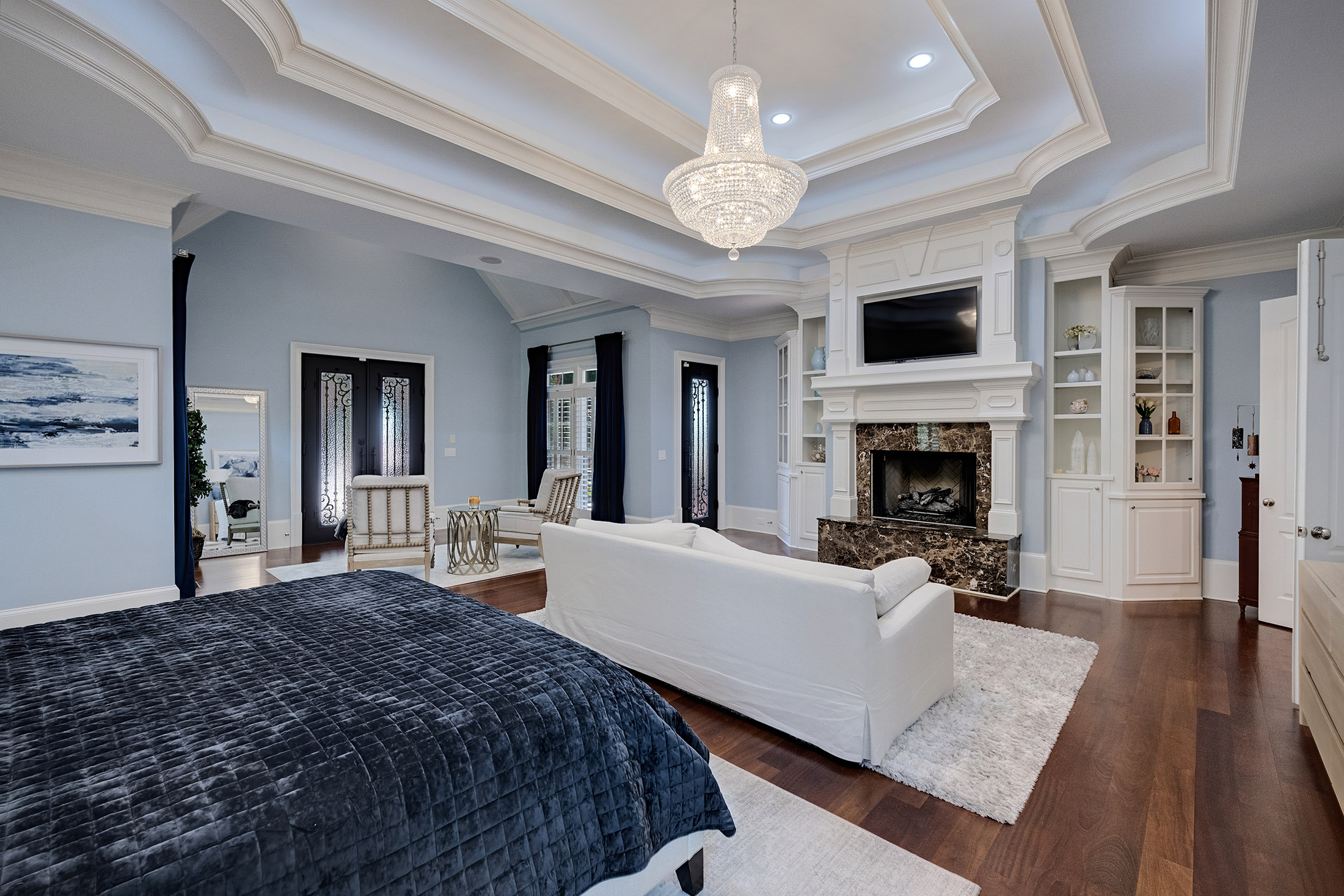  Impressive Brick Estate on a Private Wooded 1+/- Acre Lot in The Manor - 物件實景