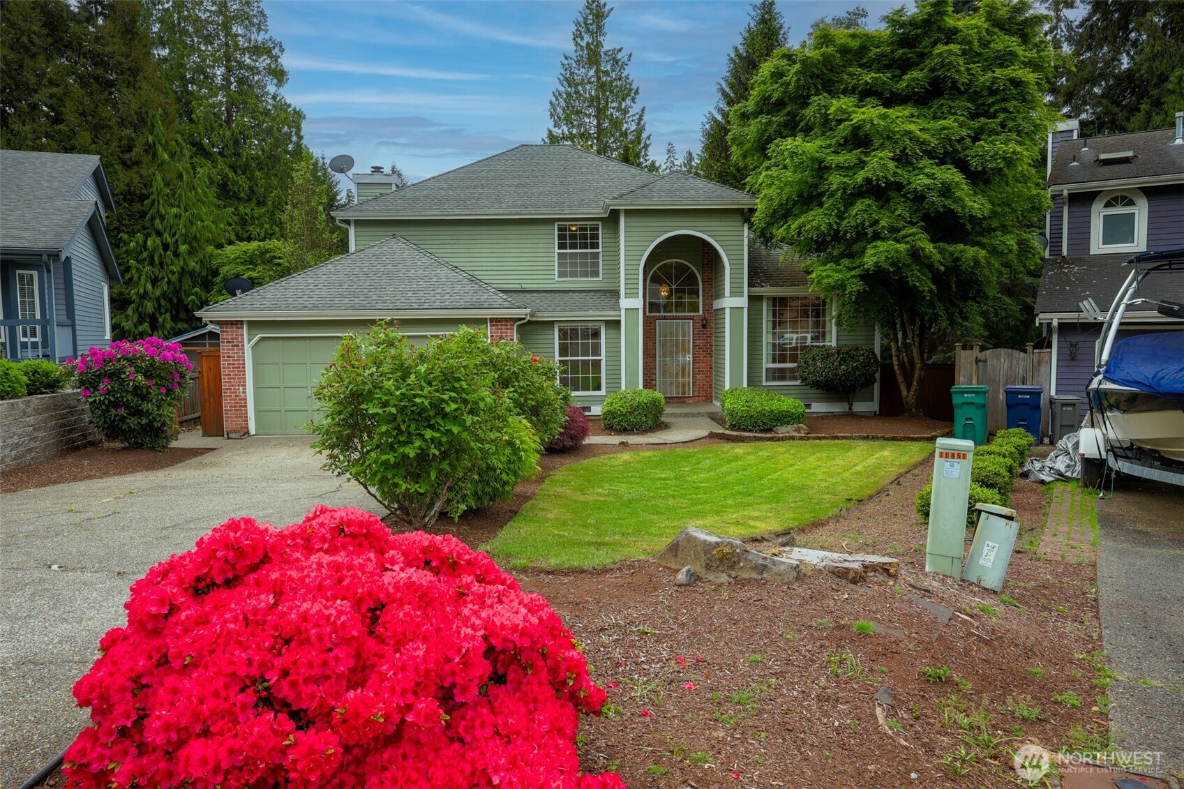 Auburn, Washington, 98092, United States, 4 Bedrooms Bedrooms, ,2 BathroomsBathrooms,Residential,For Sale,1893613