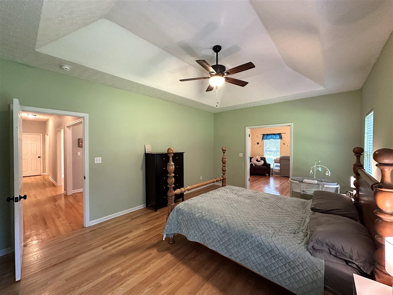 Bowling Green, Kentucky, 42104, United States, 5 Bedrooms Bedrooms, ,3 BathroomsBathrooms,Residential,For Sale,1907465