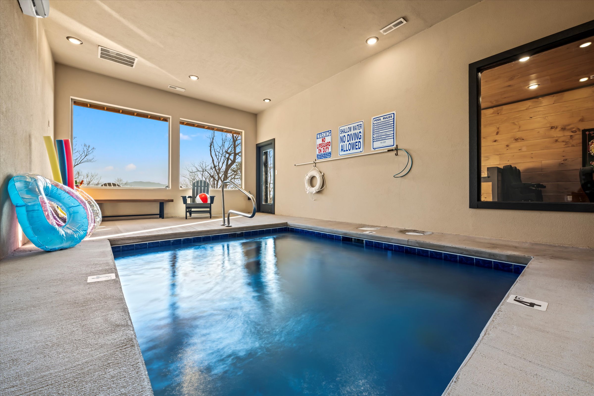 Sevierville, Tennessee, 37876, United States, 5 Bedrooms Bedrooms, ,6 BathroomsBathrooms,Residential,For Sale,1975935