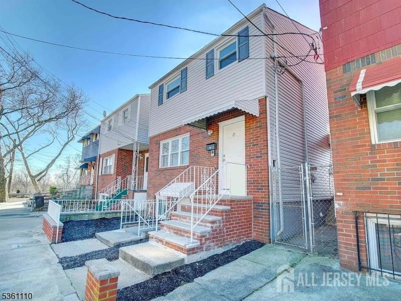 Jersey City, New Jersey, 07305, United States, ,Residential,For Sale,1918469