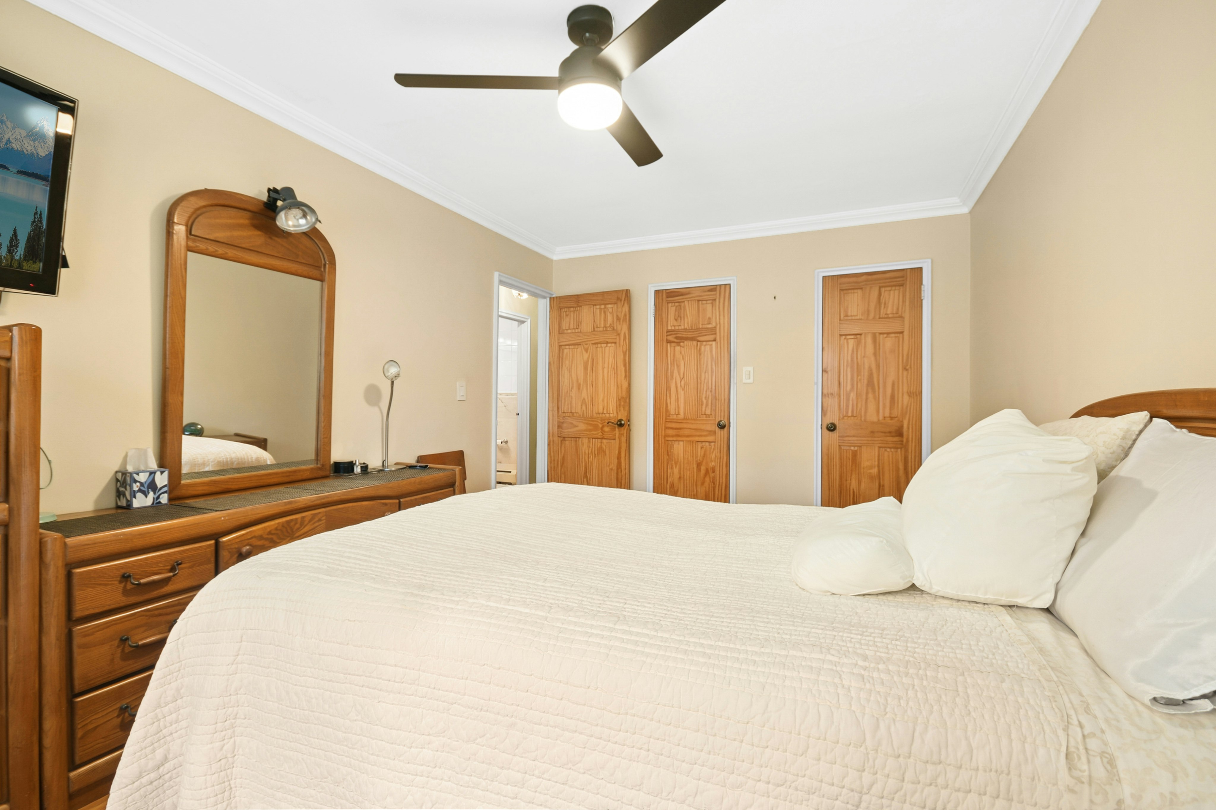  137 E 235th Street, Bronx, NY, 10470 - 物件實景
