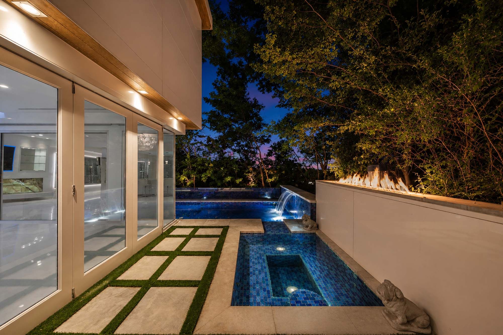  31A Casta Lane, Edgewater, NJ, 07020 - 物件實景