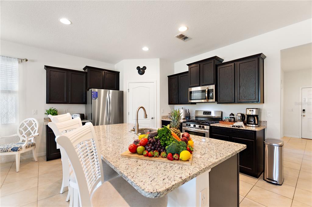 Davenport, Florida, 33837, United States, 7 Bedrooms Bedrooms, ,6 BathroomsBathrooms,Residential,For Sale,1883075