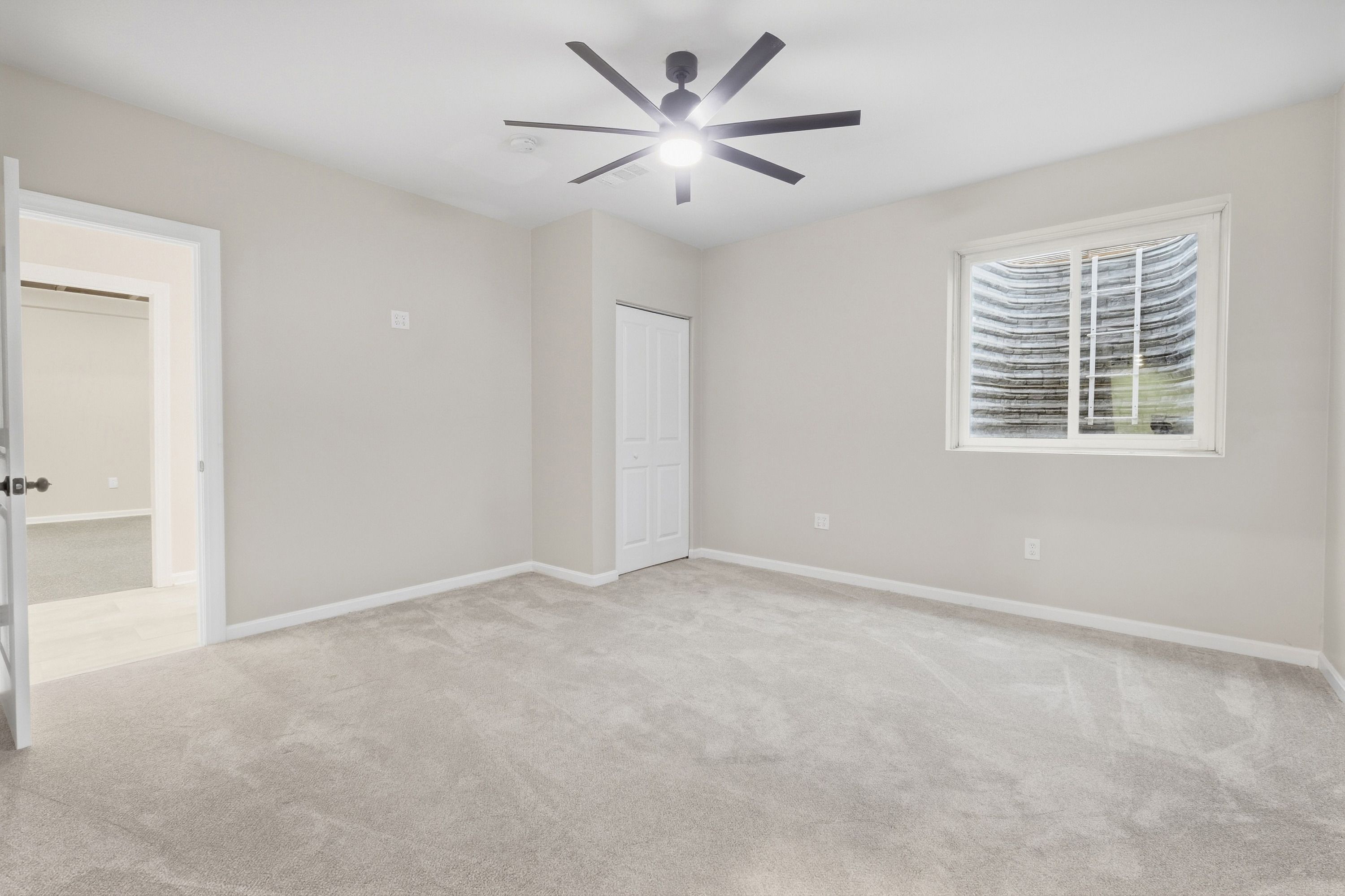  2008 Scenic Lakes Drive, Louisville, KY 40245 - 物件實景