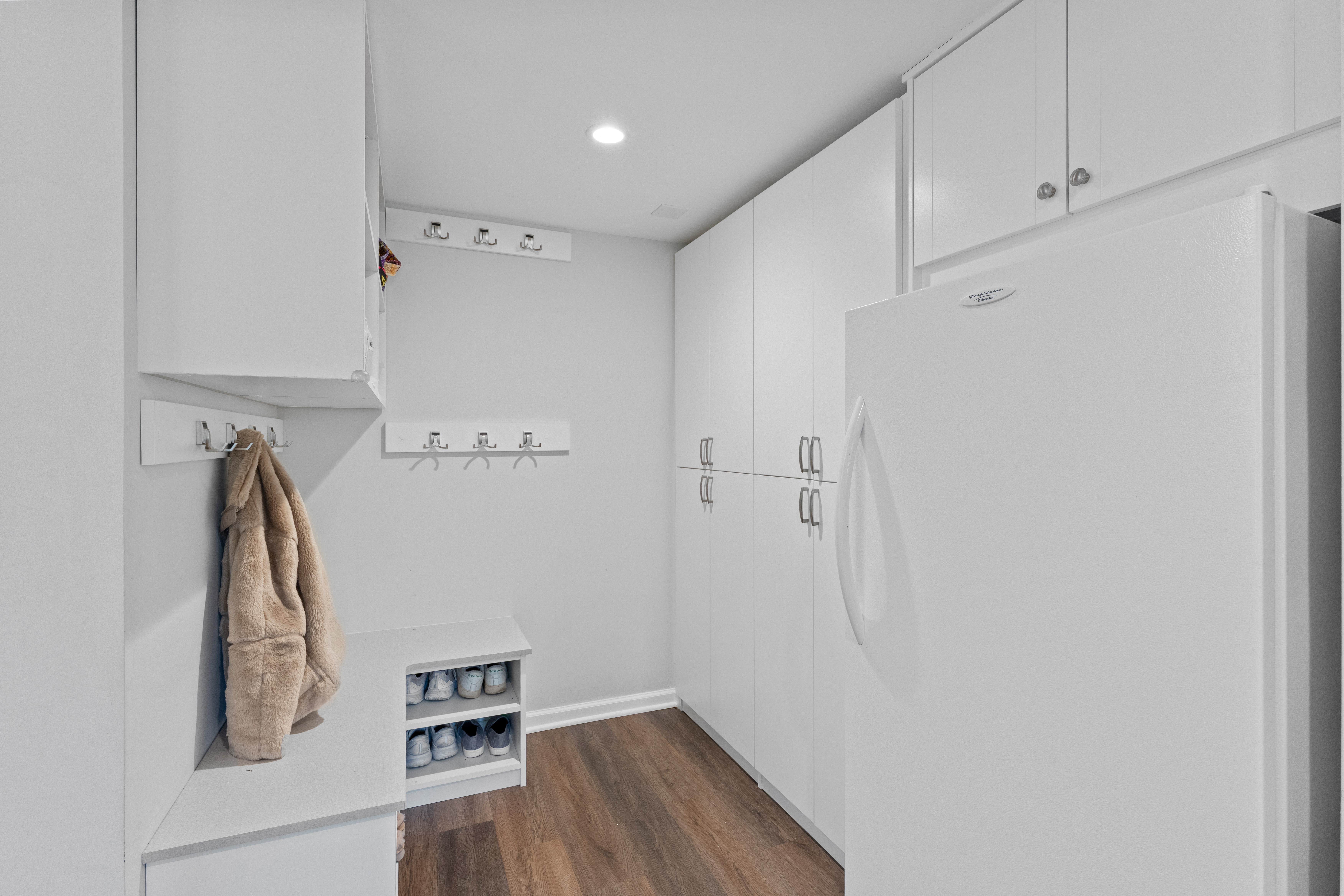  Offering timeless design, refined finishes, and exceptional comfort. - 物件實景