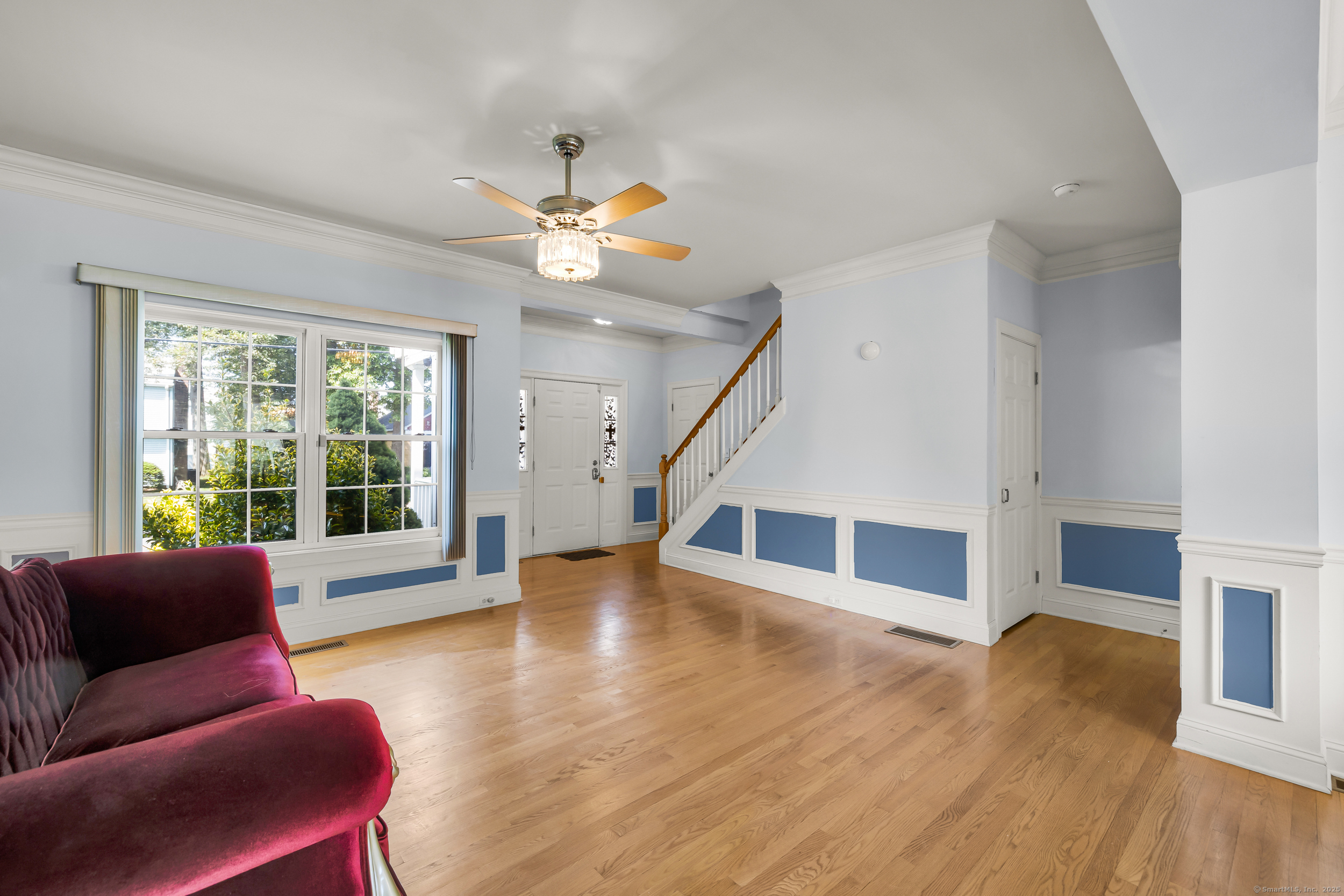 Stratford, Connecticut, 06614, United States, 5 Bedrooms Bedrooms, ,4 BathroomsBathrooms,Residential,For Sale,1896589