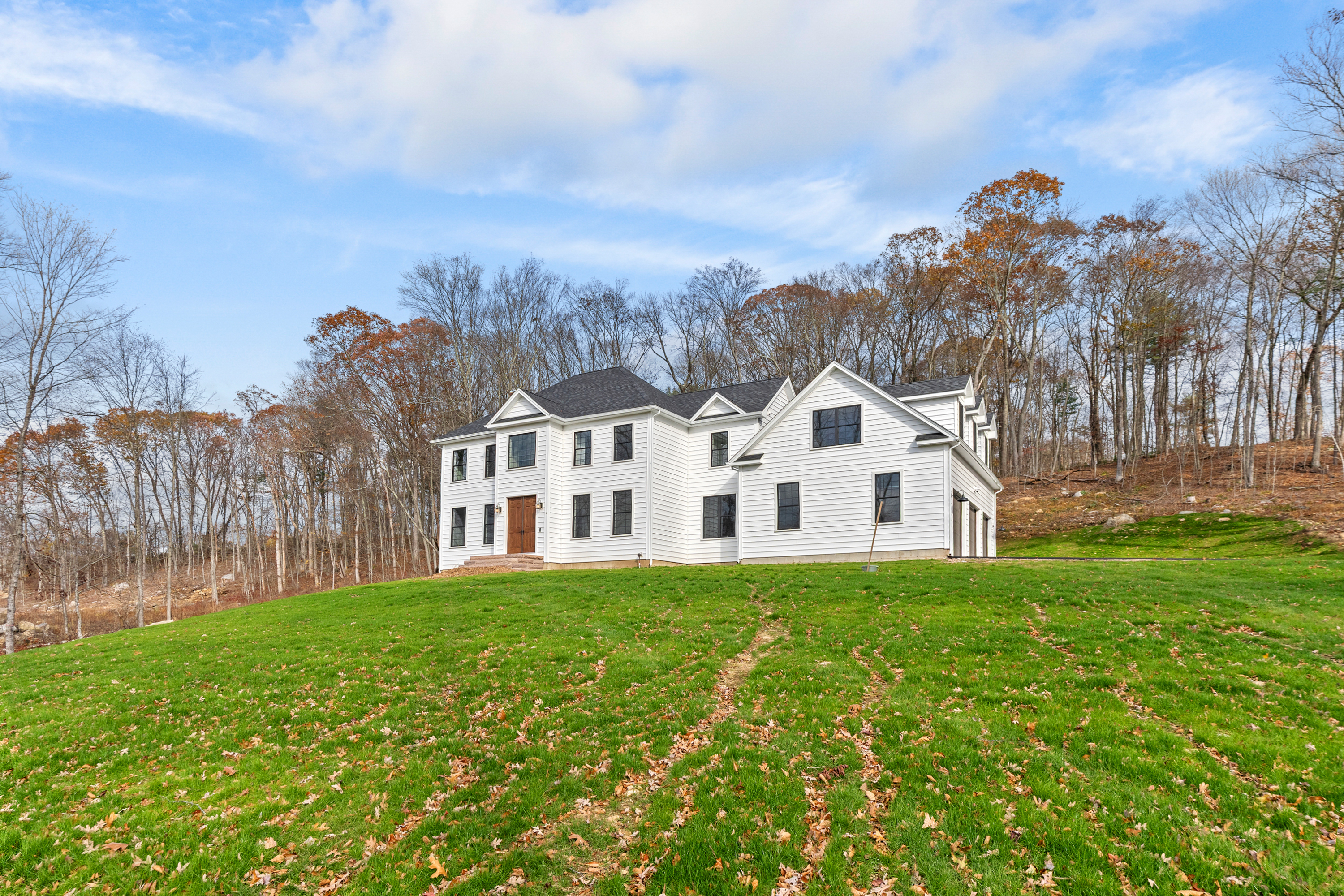 East Hampton, Connecticut, 06424, United States, 3 Bedrooms Bedrooms, ,3 BathroomsBathrooms,Residential,For Sale,1990292