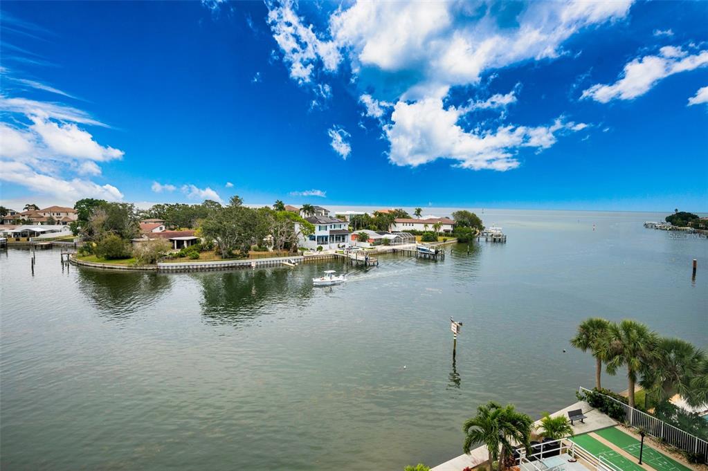 St Petersburg, Florida, 33704, United States, 2 Bedrooms Bedrooms, ,2 BathroomsBathrooms,Residential,For Sale,1989115