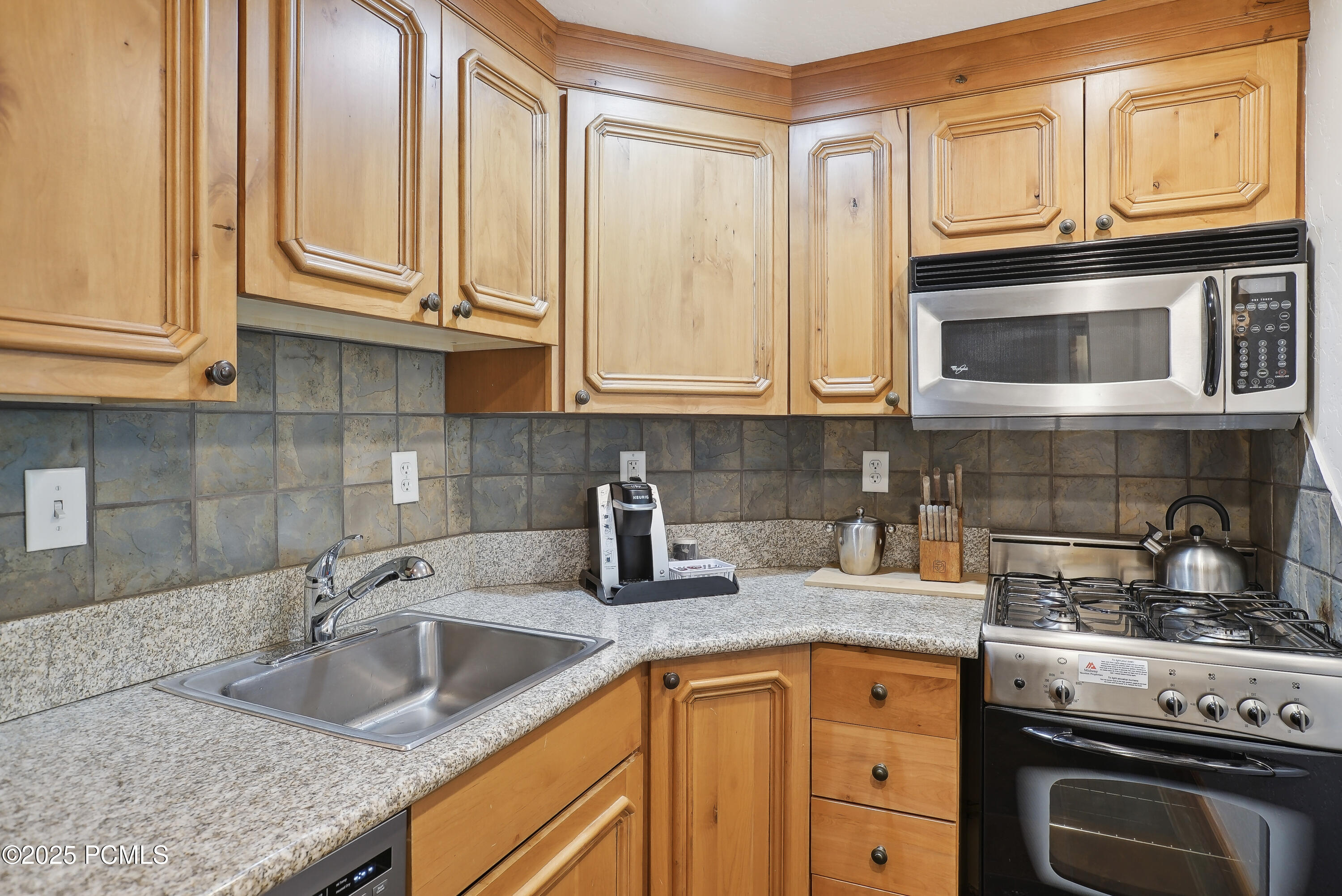 Midway, Utah, 84049, United States, 3 Bedrooms Bedrooms, ,3 BathroomsBathrooms,Residential,For Sale,1826612