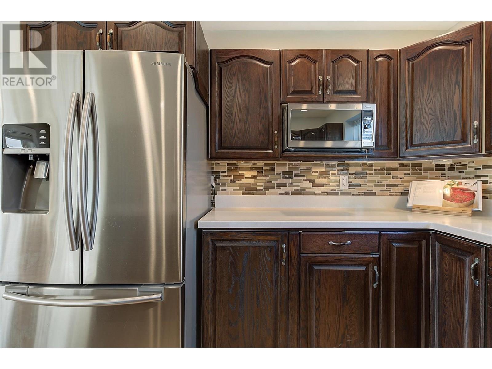 KELOWNA, British Columbia, V1V 2G6, CA, 5 Bedrooms Bedrooms, ,4 BathroomsBathrooms,Residential,For Sale,1838438