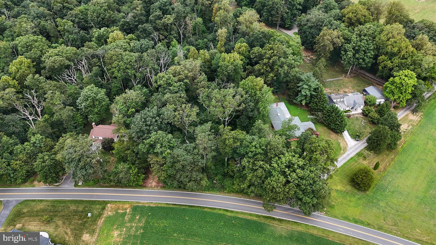 New Windsor, Maryland, 21776, United States, 4 Bedrooms Bedrooms, ,3 BathroomsBathrooms,Residential,For Sale,1907406