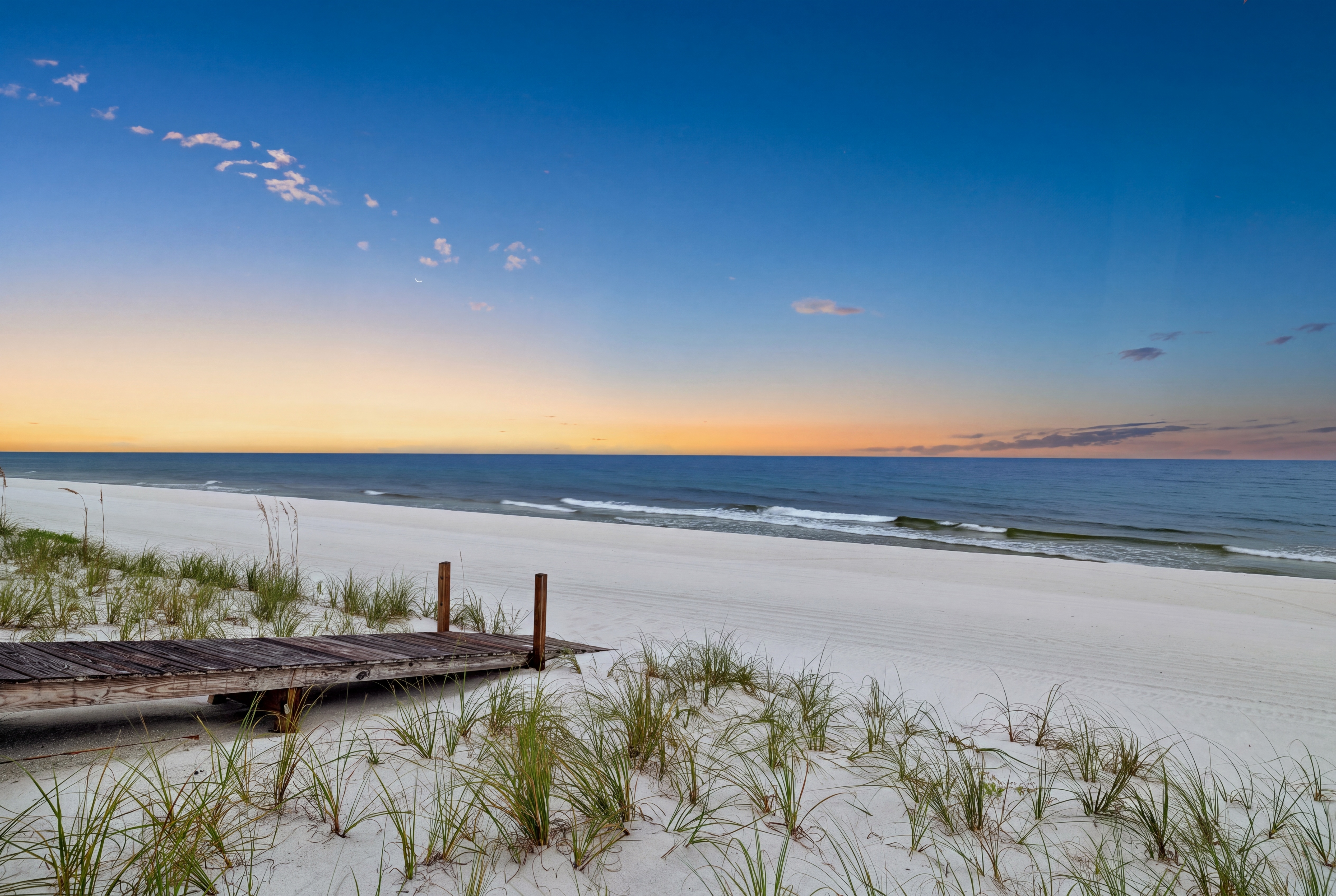  A New Benchmark for Luxury on Navarre Beach - 物件實景