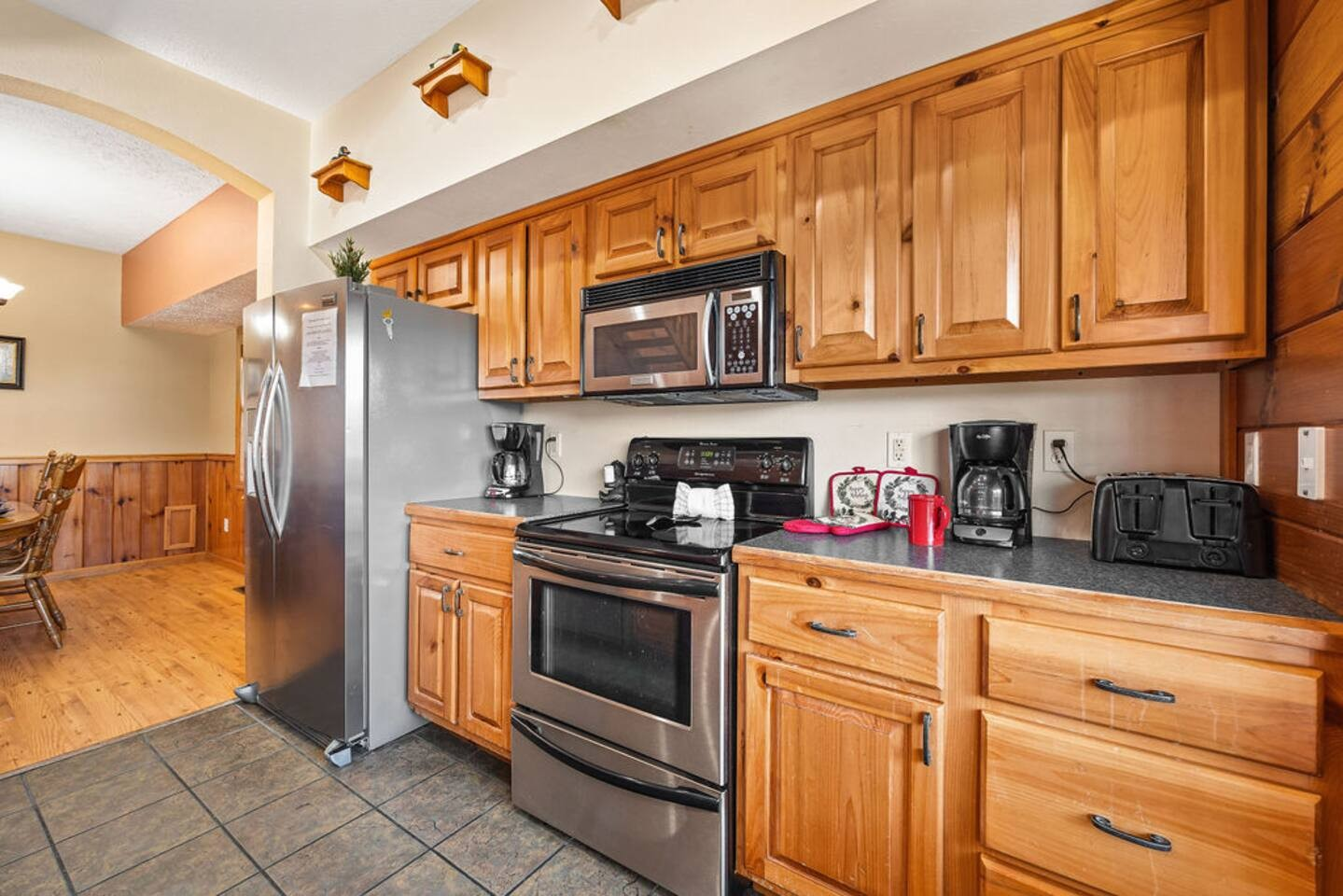 Pigeon Forge, Tennessee, 37863, United States, 4 Bedrooms Bedrooms, ,3 BathroomsBathrooms,Residential,For Sale,1924235