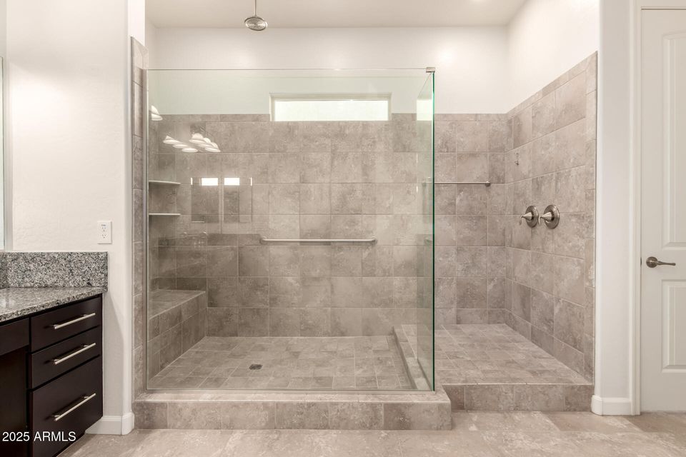 Chandler, Arizona, 85286, United States, 4 Bedrooms Bedrooms, ,Residential,For Sale,1976869