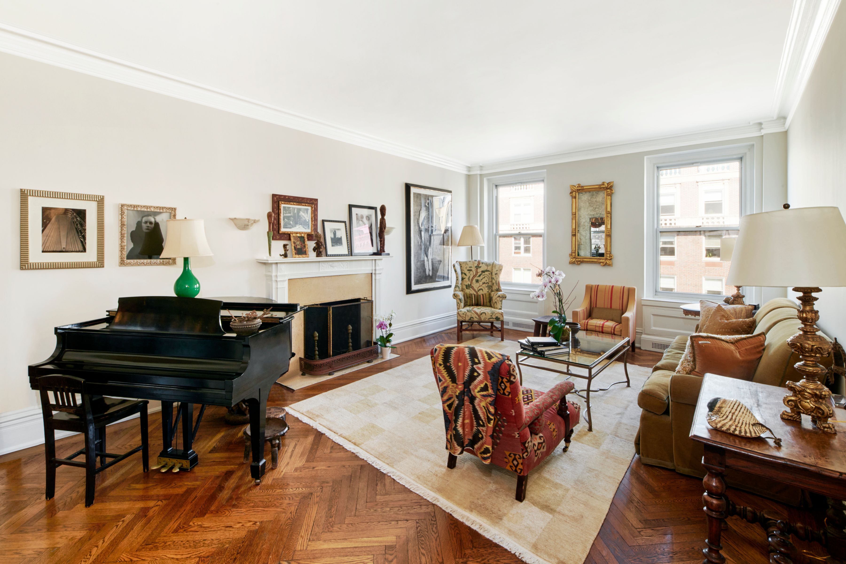  Fabulous Prewar Classic 9-Room Home - 物件實景