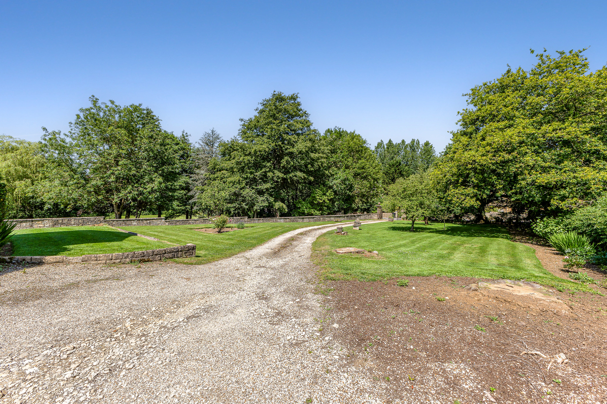  An exceptional Cotswold country property with planning consent for three barn co - 物件實景