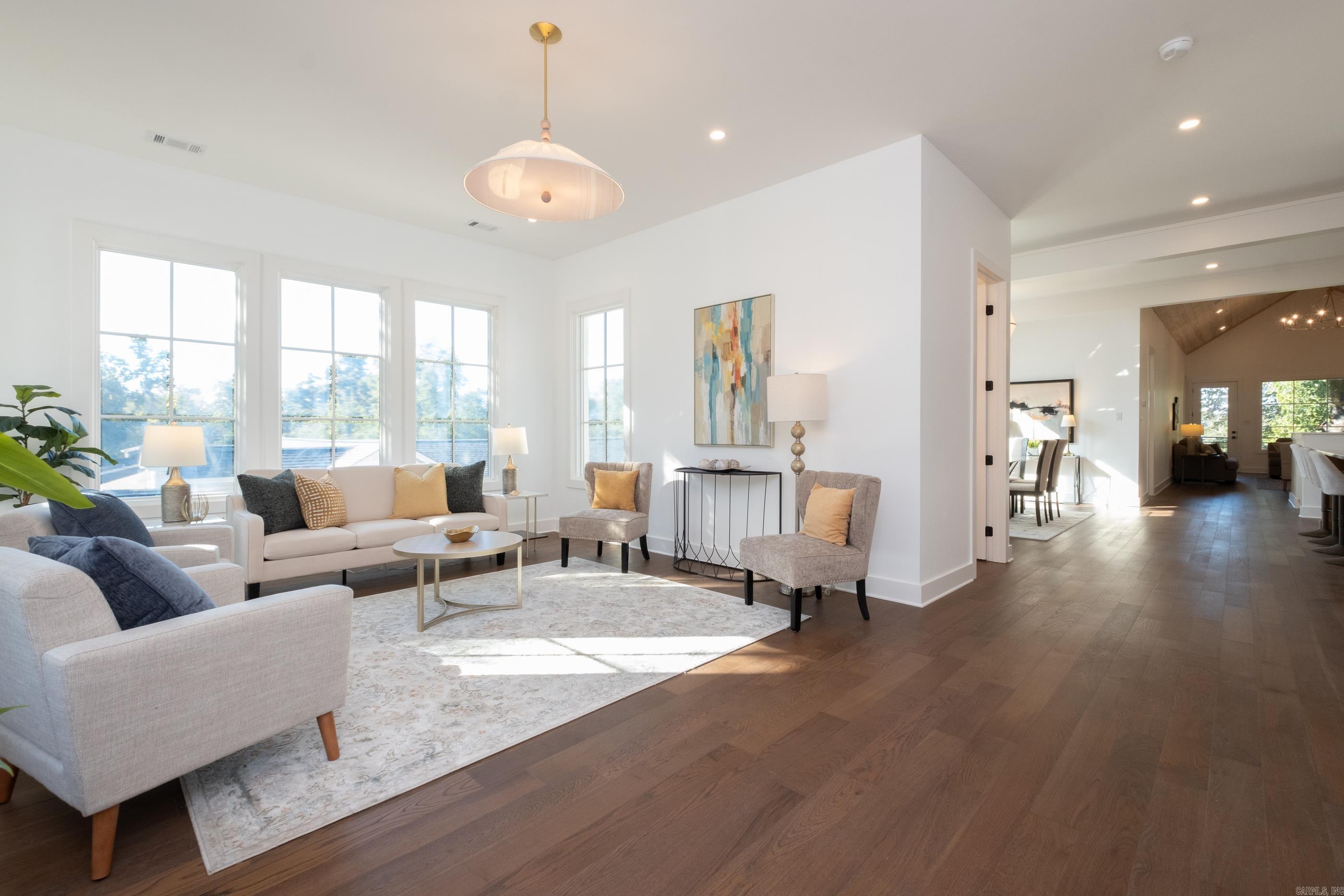 Little Rock, Arkansas, 72207, United States, 4 Bedrooms Bedrooms, ,4 BathroomsBathrooms,Residential,For Sale,1987623