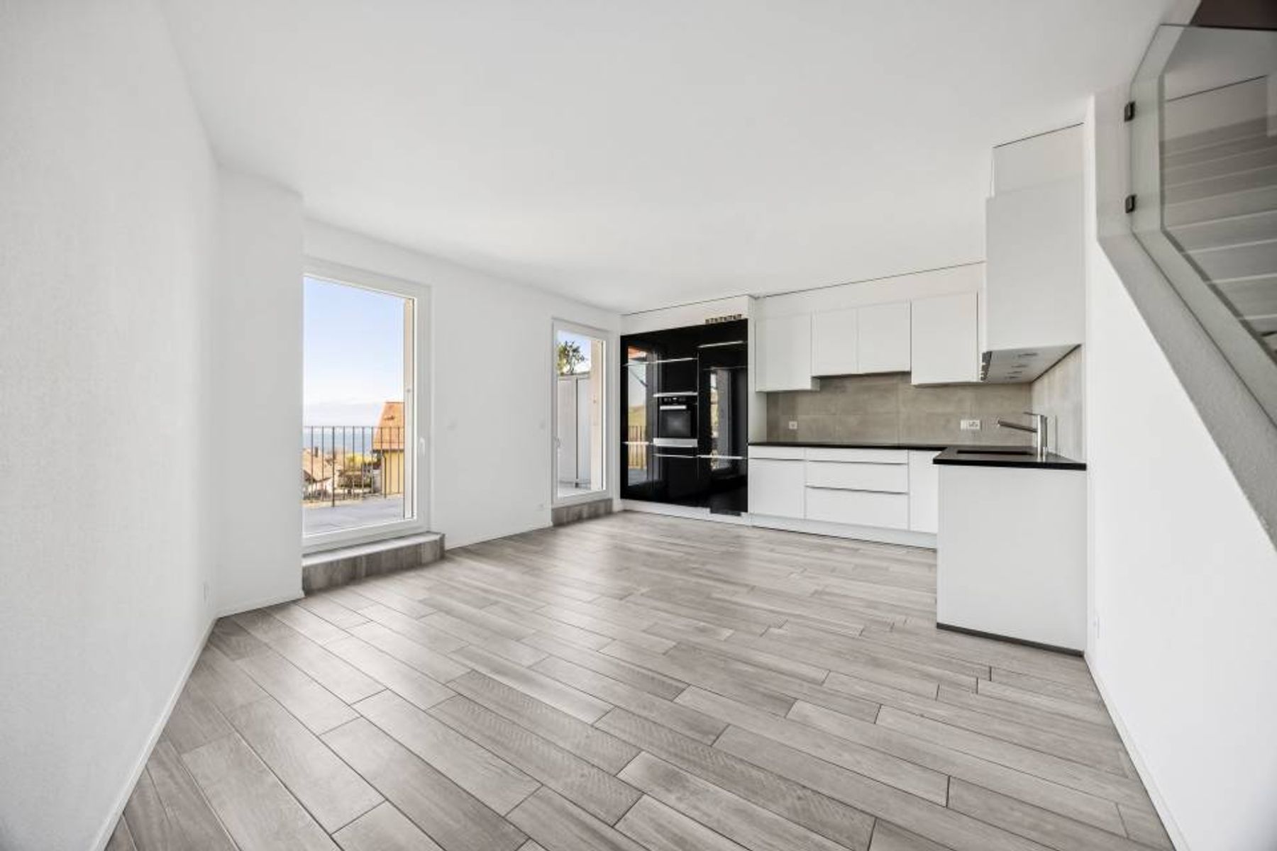  EXCLUSIVITY - 4.5-room family apartment with panoramic lake view - 物件實景