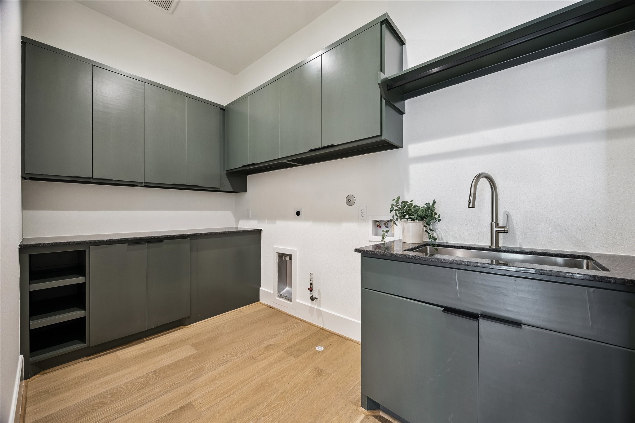  335 Harvard Street - 物件實景