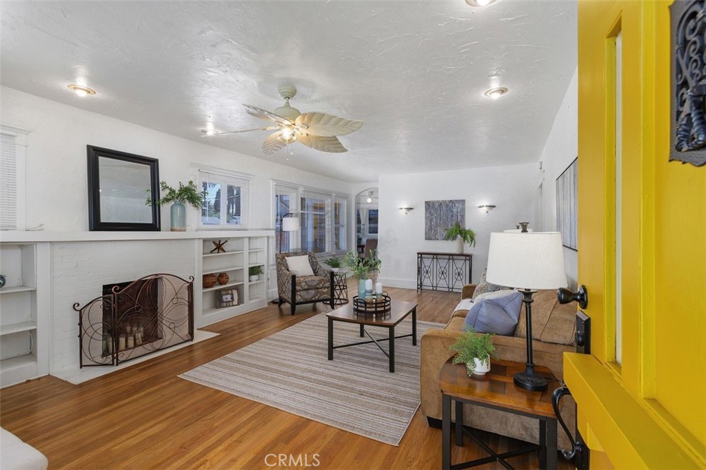 Riverside, California, 92506, United States, ,Residential,For Sale,1926260