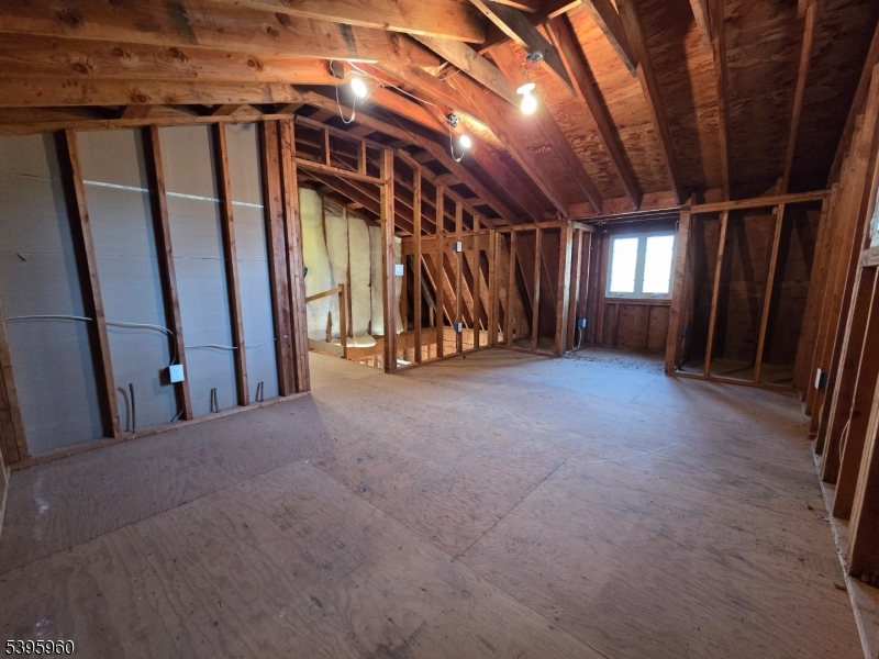 Tewksbury Twp., New Jersey, 07830, United States, 2 Bedrooms Bedrooms, ,2 BathroomsBathrooms,Residential,For Sale,1991114