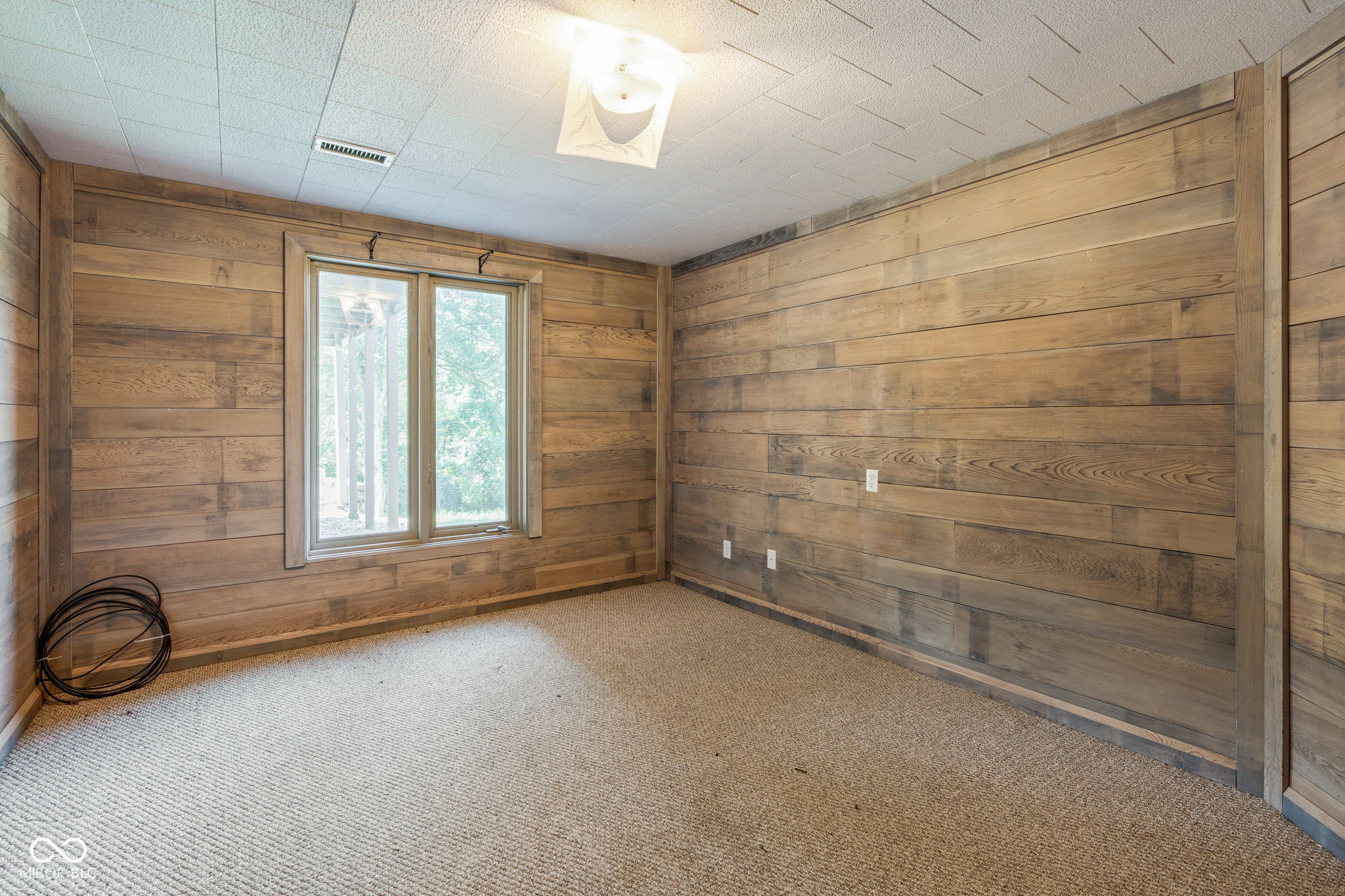 Fairland, Indiana, 46126, United States, 5 Bedrooms Bedrooms, ,4 BathroomsBathrooms,Residential,For Sale,1976010