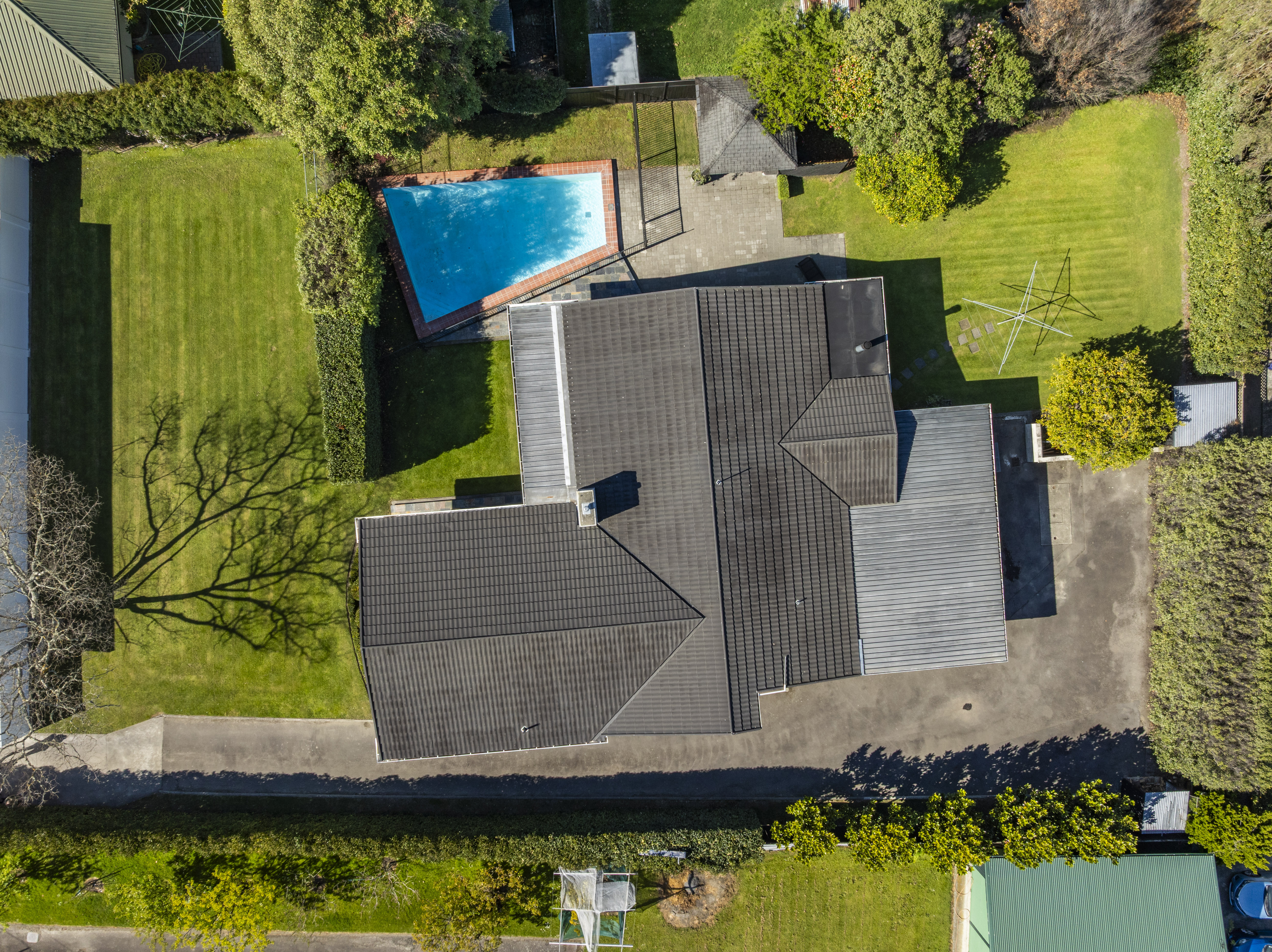  904B Harding Road, Camberley - 物件實景