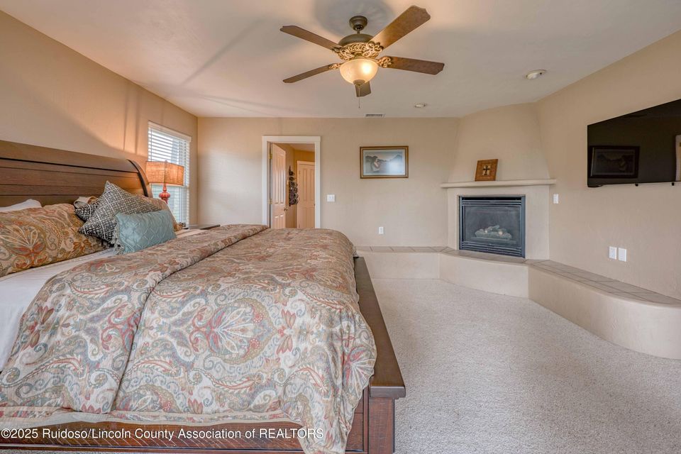 Ruidoso, New Mexico, 88345, United States, 4 Bedrooms Bedrooms, ,3 BathroomsBathrooms,Residential,For Sale,1895343