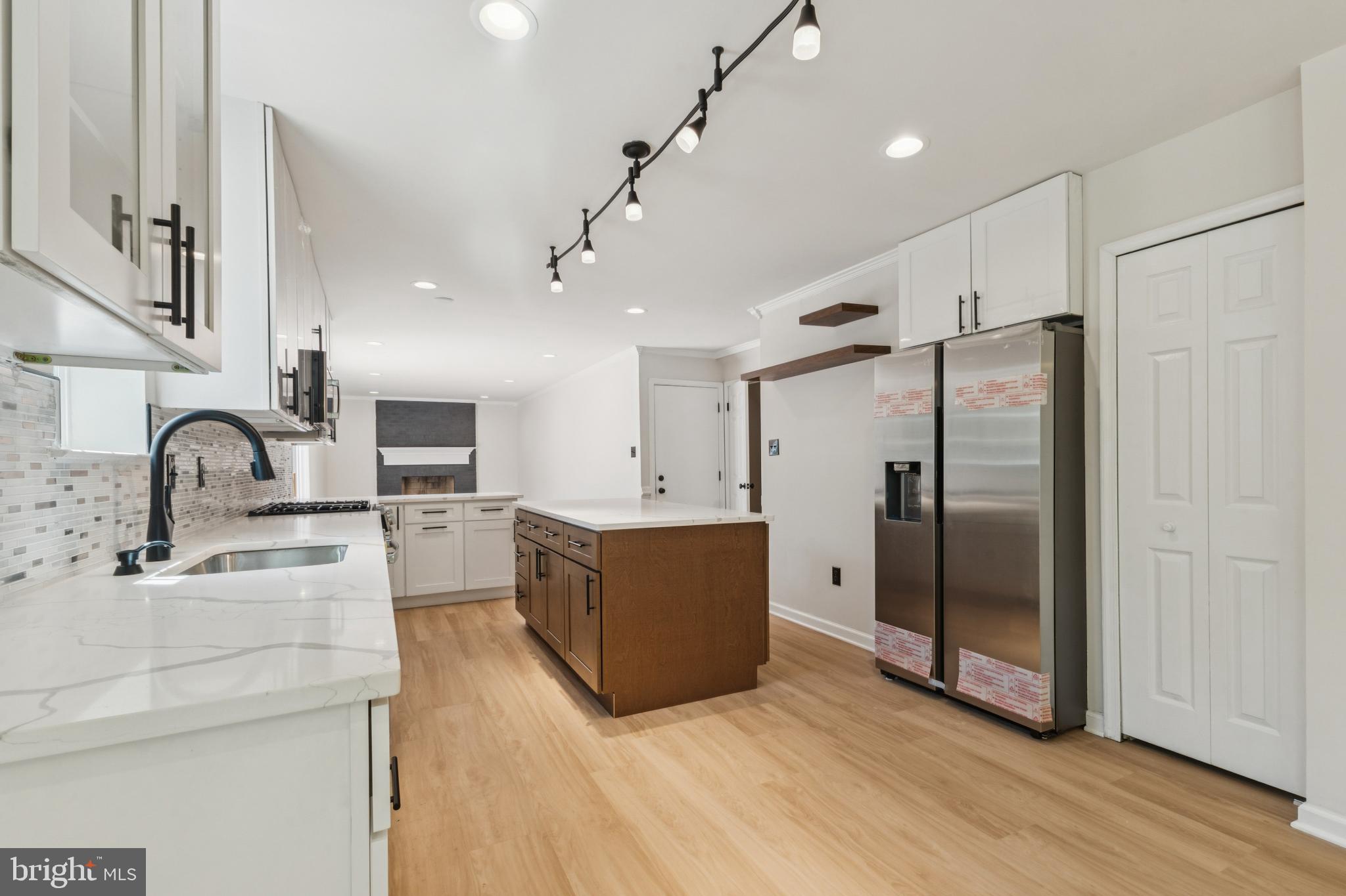 Fairfax, Virginia, 22030, United States, 4 Bedrooms Bedrooms, ,4 BathroomsBathrooms,Residential,For Sale,1978960